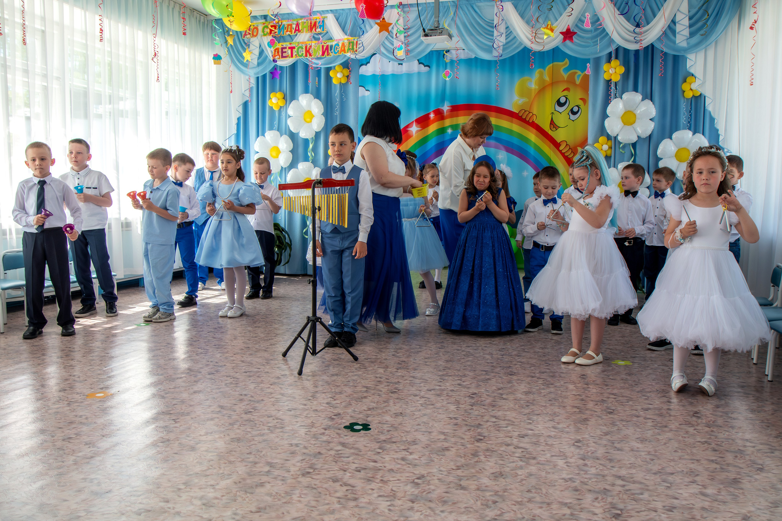 Выпускной вечер. Группа «Вишенка». Фотограф в Шелехове, лучшие выпускные альбомы в Шелехове