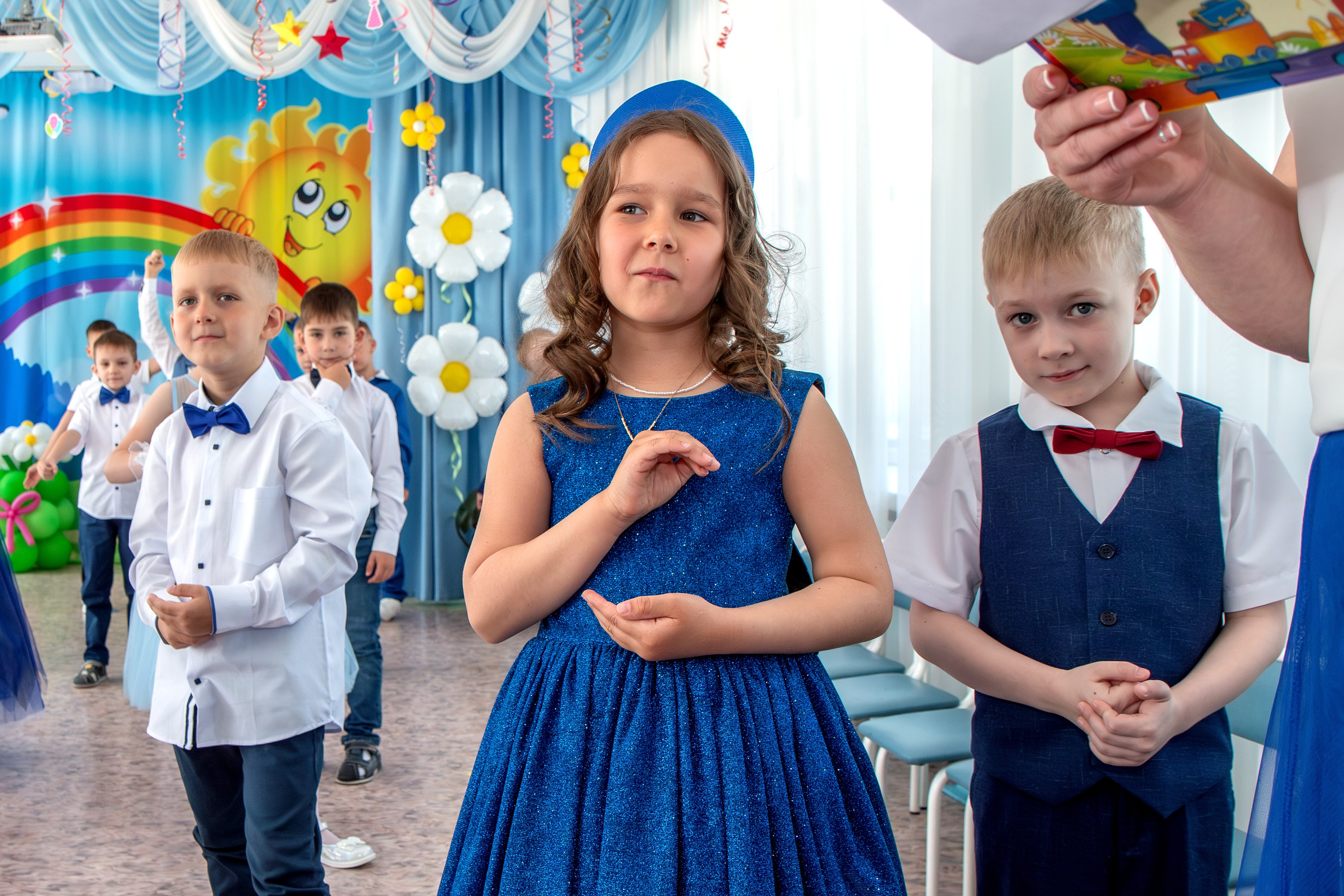 Выпускной вечер. Группа «Вишенка». Фотограф в Шелехове, лучшие выпускные альбомы в Шелехове