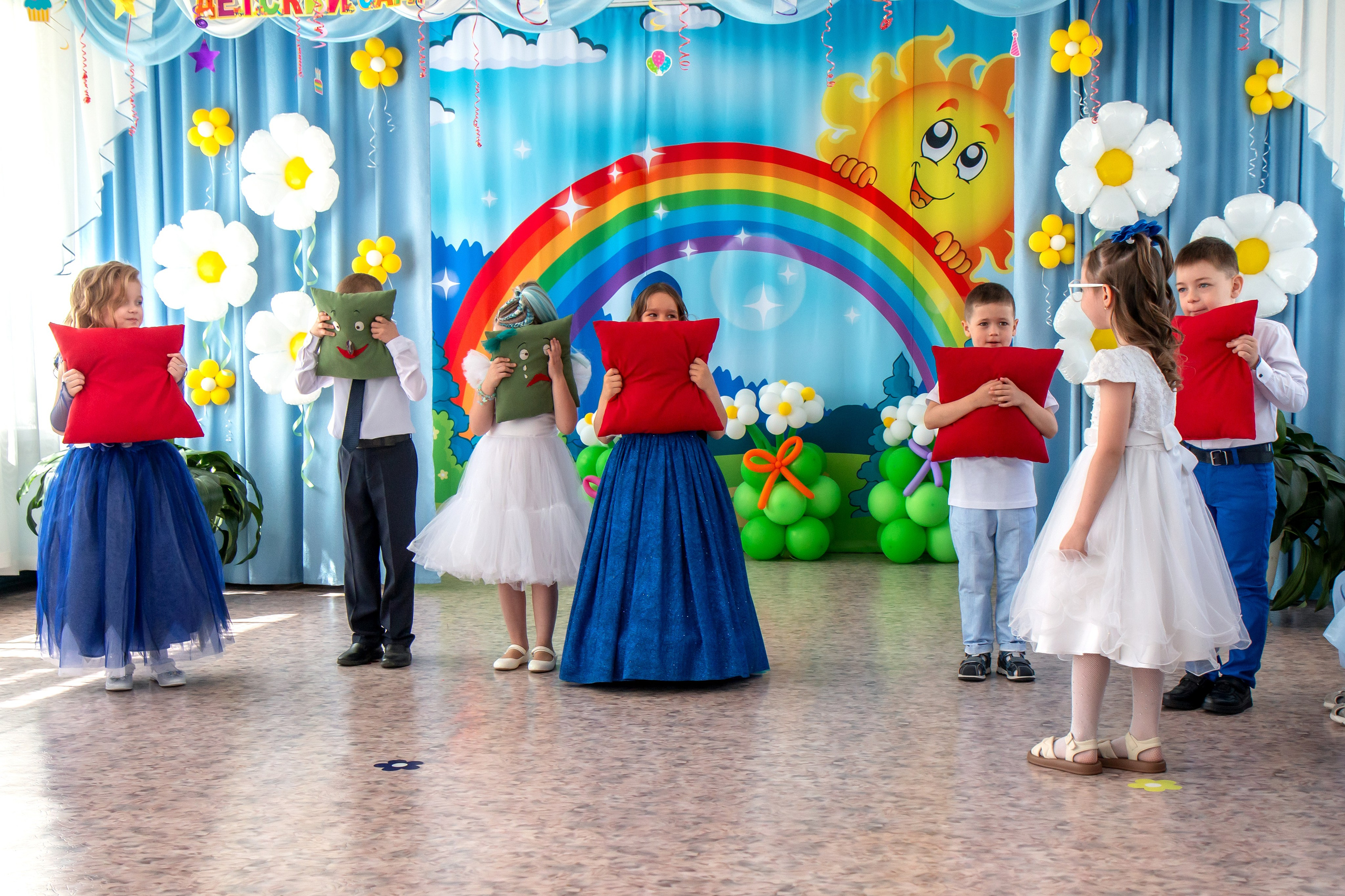 Выпускной вечер. Группа «Вишенка». Фотограф в Шелехове, лучшие выпускные альбомы в Шелехове