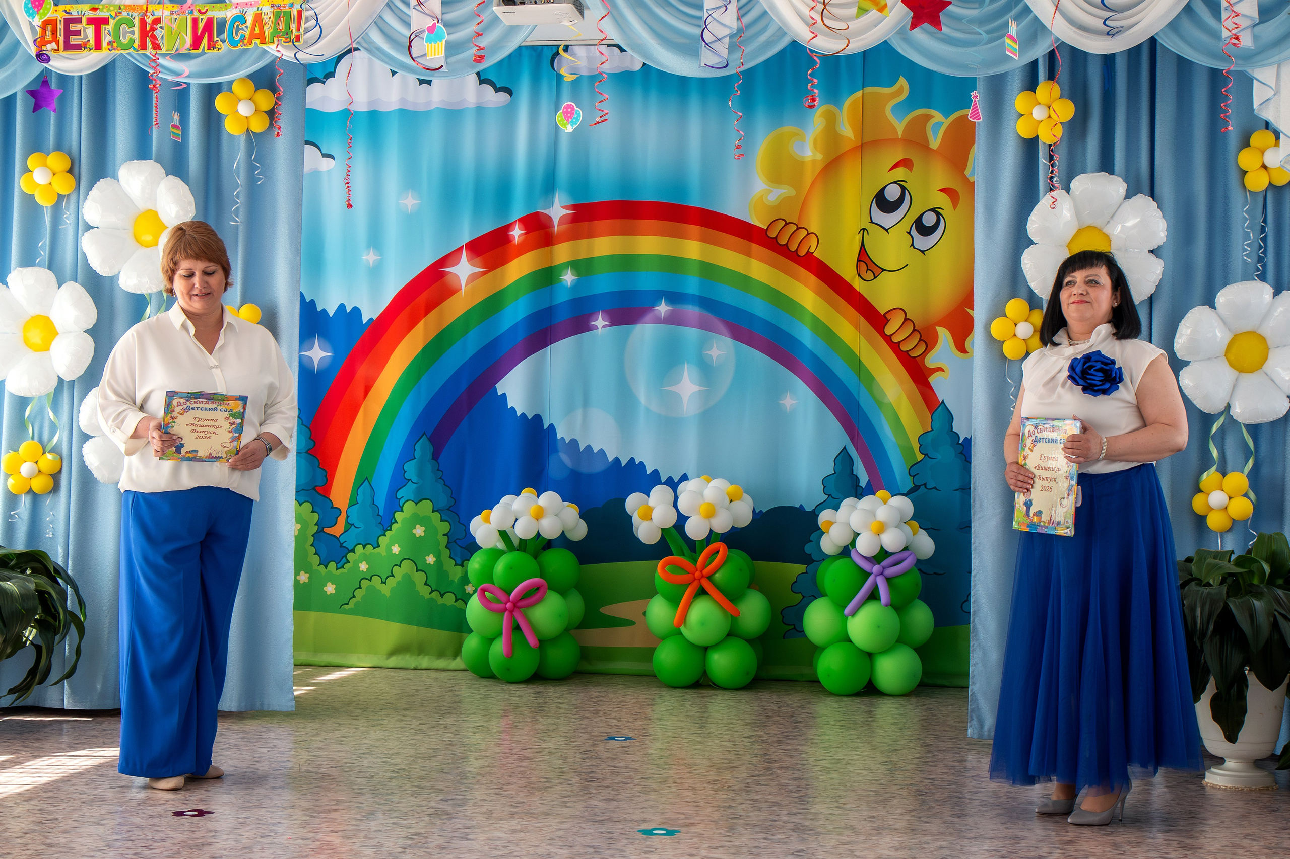 Выпускной вечер. Группа «Вишенка». Фотограф в Шелехове, лучшие выпускные альбомы в Шелехове