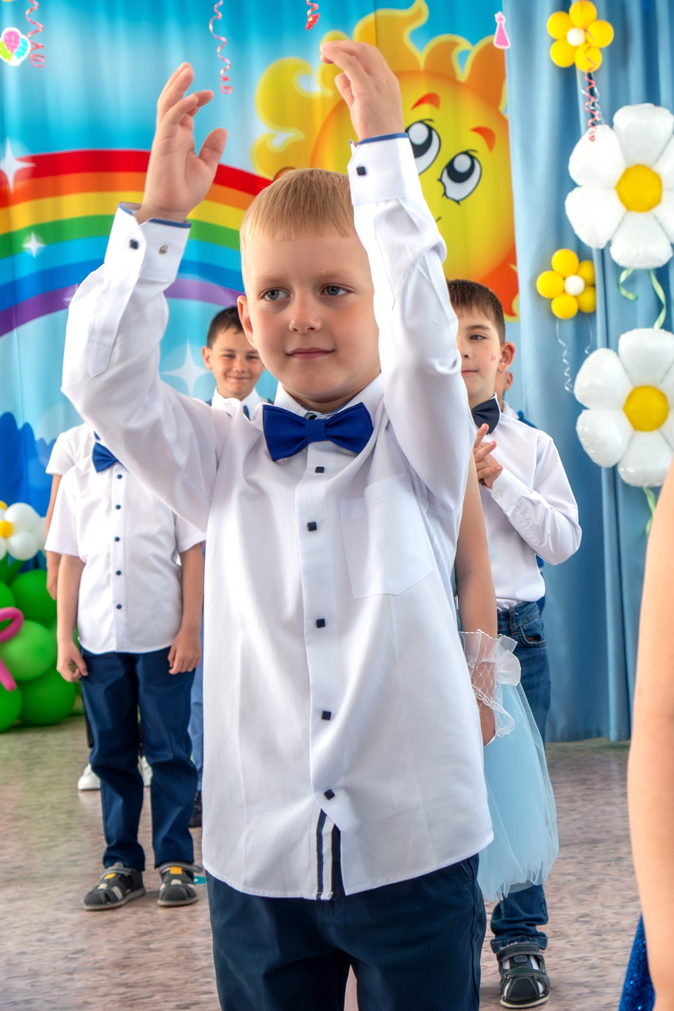 Выпускной вечер. Группа «Вишенка». Фотограф в Шелехове, лучшие выпускные альбомы в Шелехове