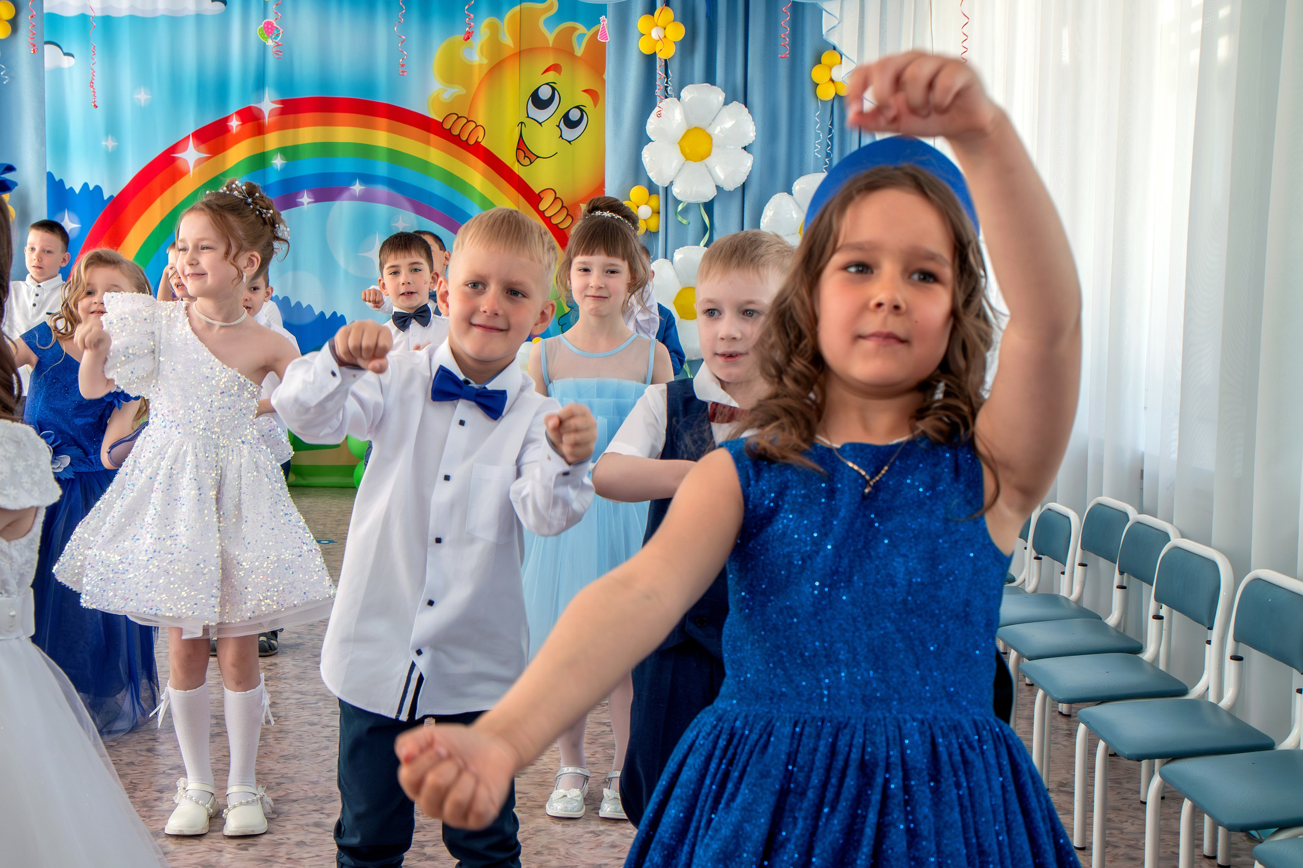 Выпускной вечер. Группа «Вишенка». Фотограф в Шелехове, лучшие выпускные альбомы в Шелехове