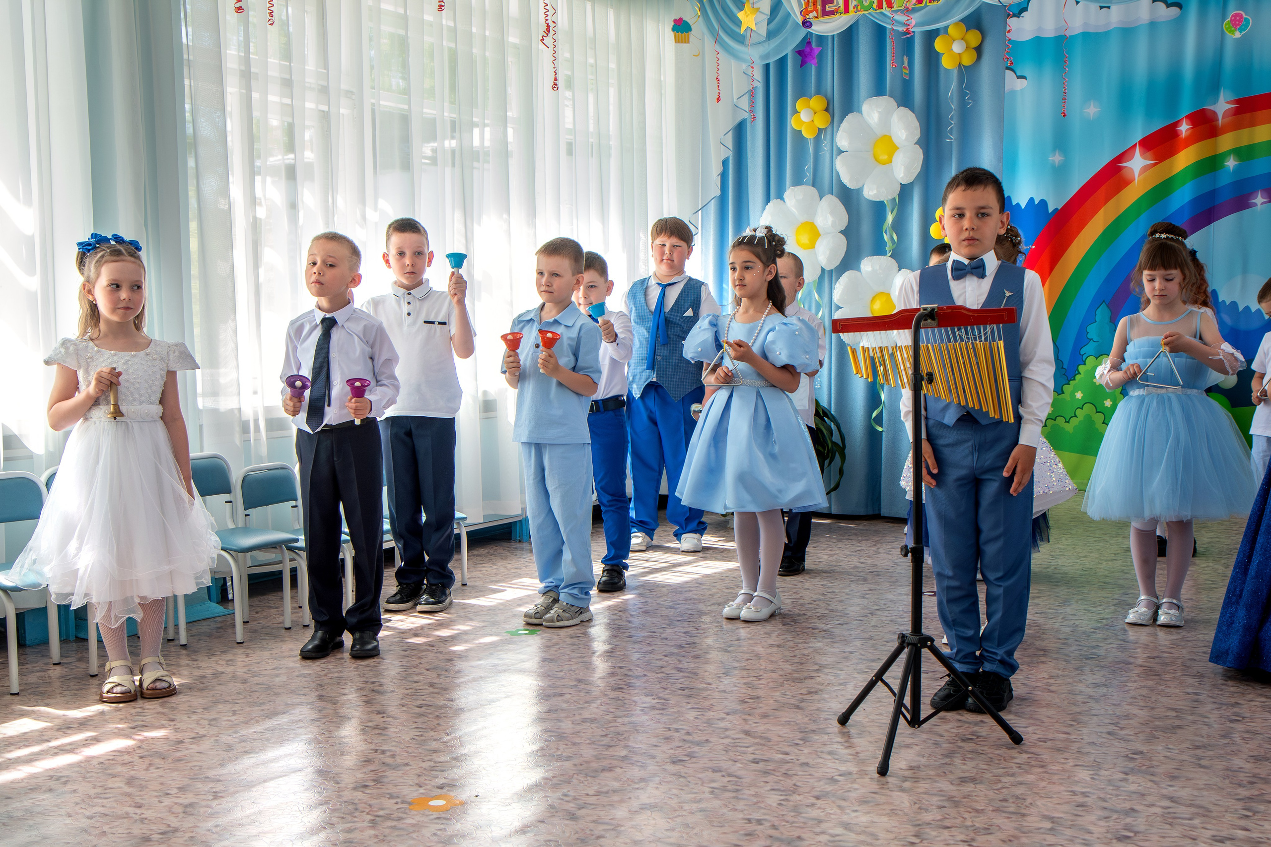Выпускной вечер. Группа «Вишенка». Фотограф в Шелехове, лучшие выпускные альбомы в Шелехове
