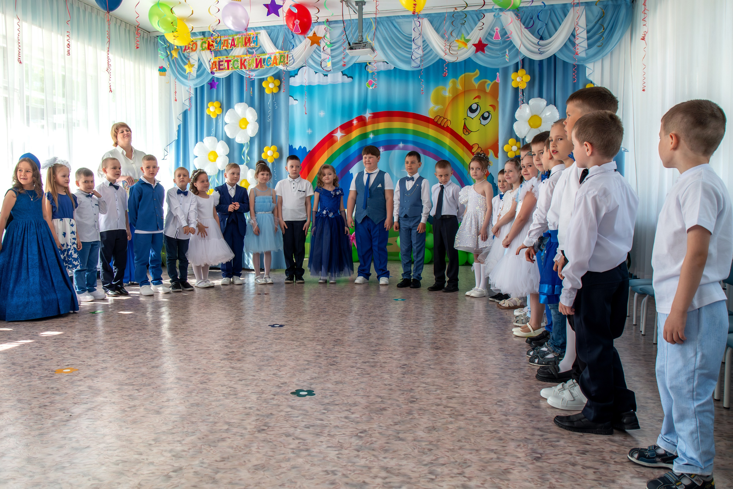 Выпускной вечер. Группа «Вишенка». Фотограф в Шелехове, лучшие выпускные альбомы в Шелехове