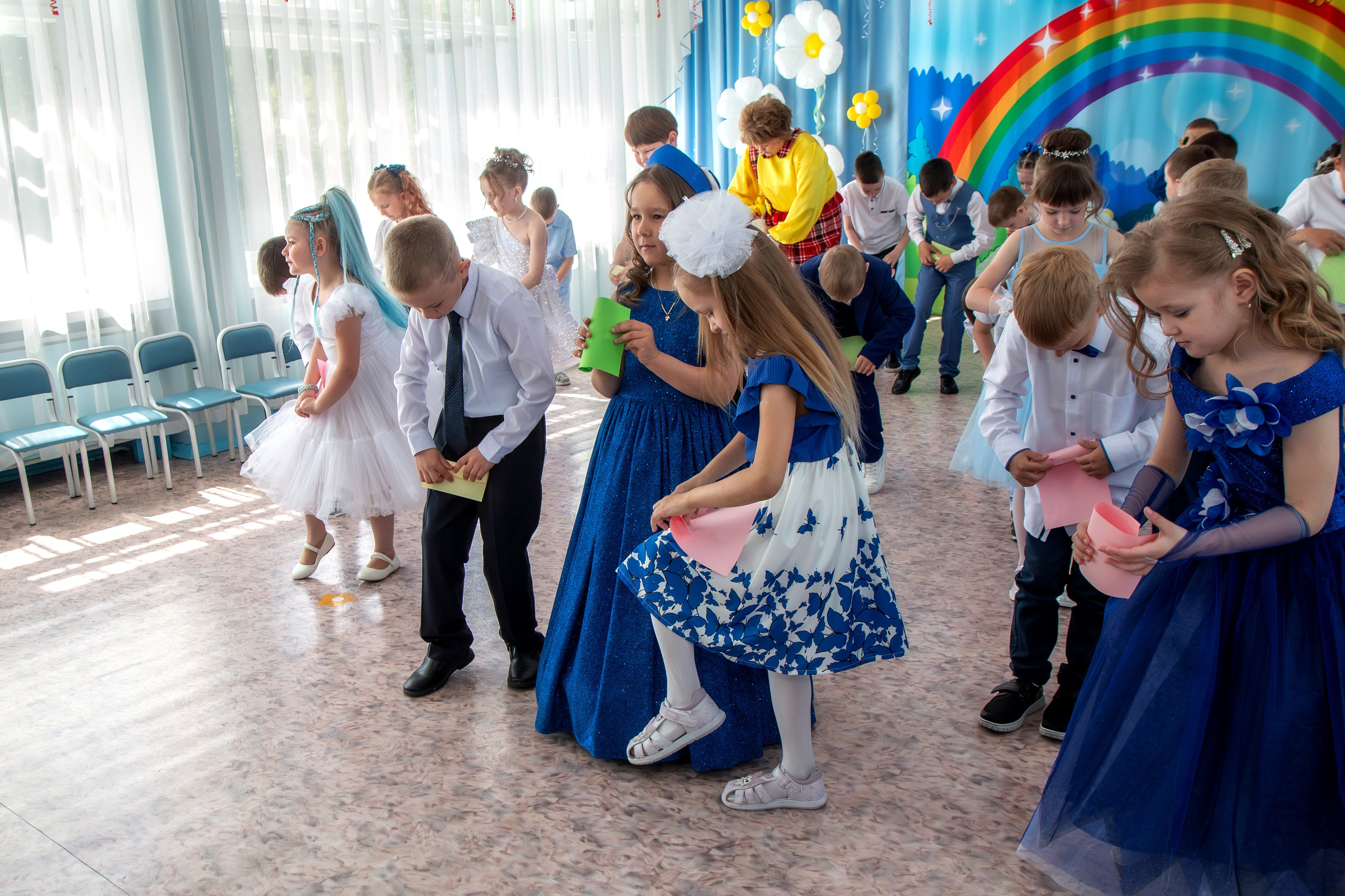 Выпускной вечер. Группа «Вишенка». Фотограф в Шелехове, лучшие выпускные альбомы в Шелехове
