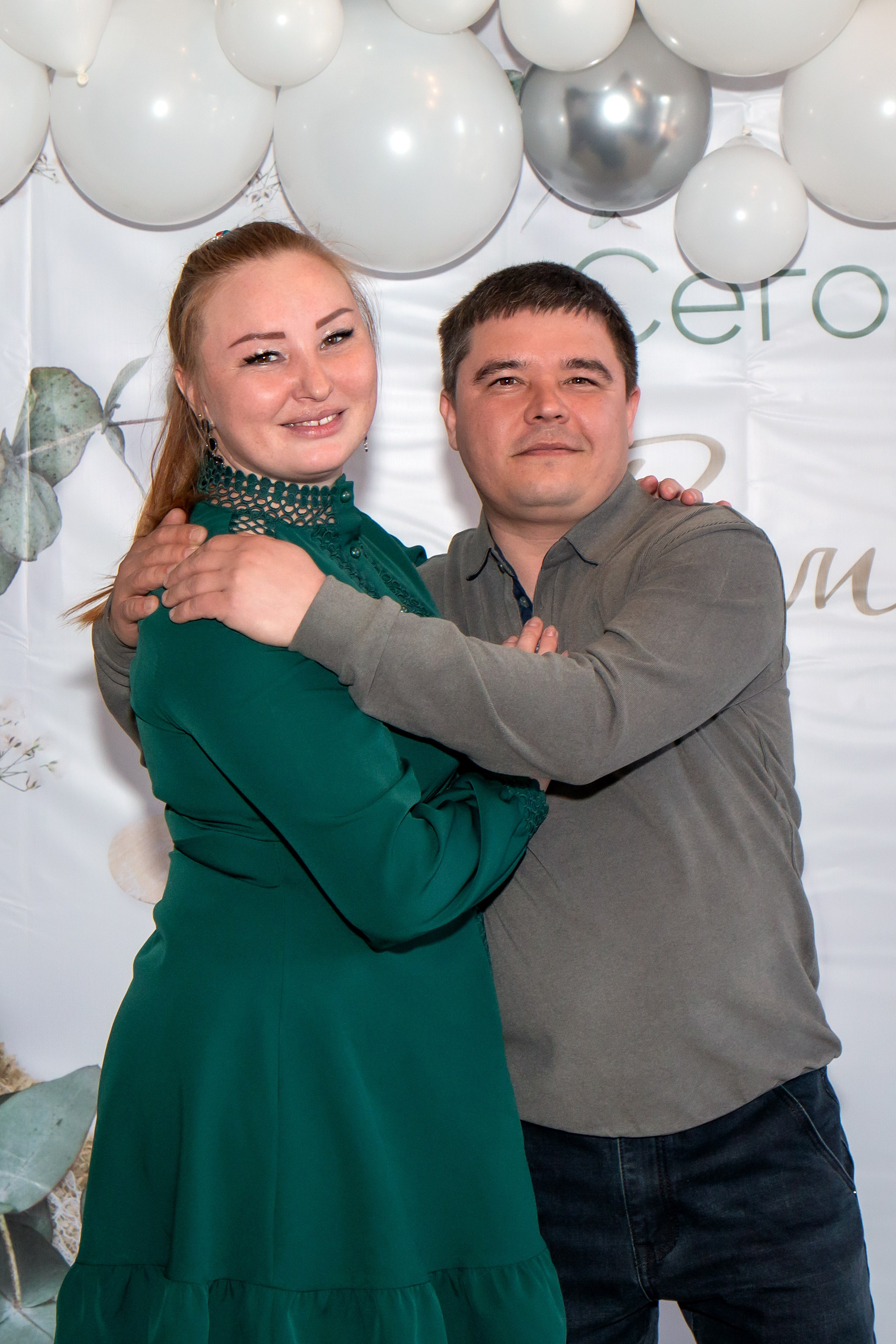 Данил и Елизавета. Банкет. Фотограф в Шелехове, лучшие выпускные альбомы в Шелехове