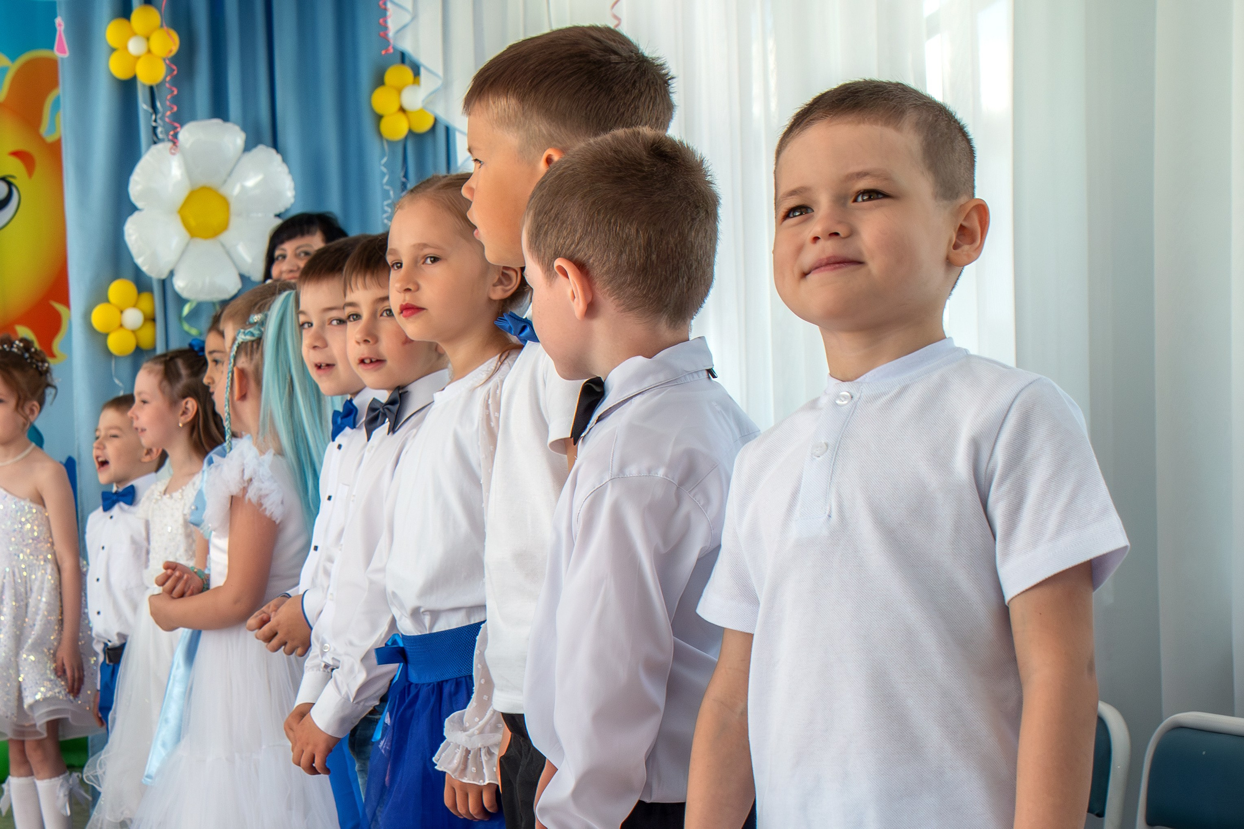 Выпускной вечер. Группа «Вишенка». Фотограф в Шелехове, лучшие выпускные альбомы в Шелехове