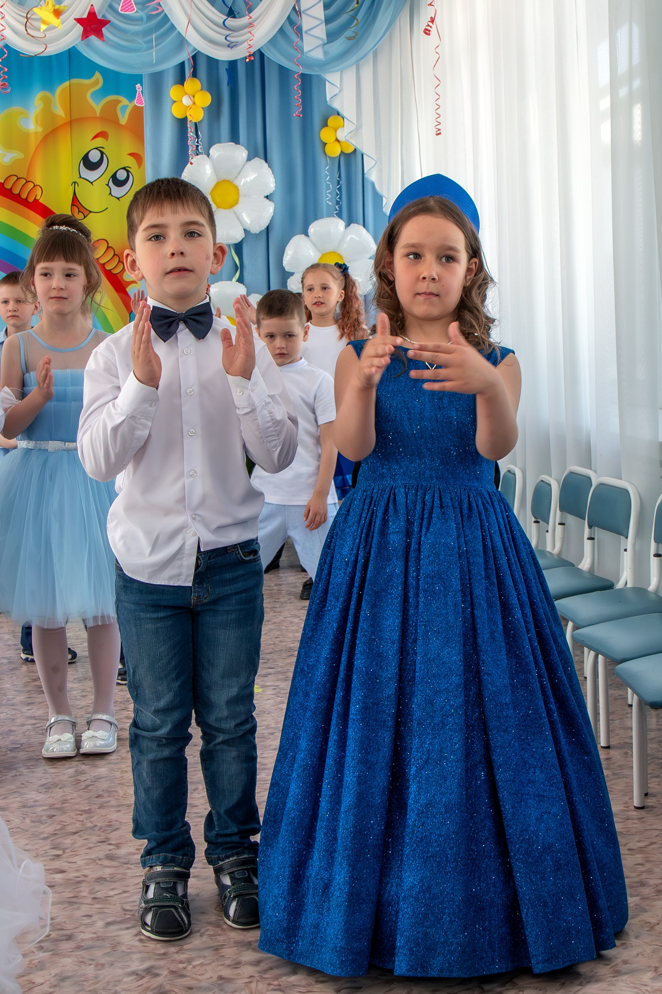 Выпускной вечер. Группа «Вишенка». Фотограф в Шелехове, лучшие выпускные альбомы в Шелехове