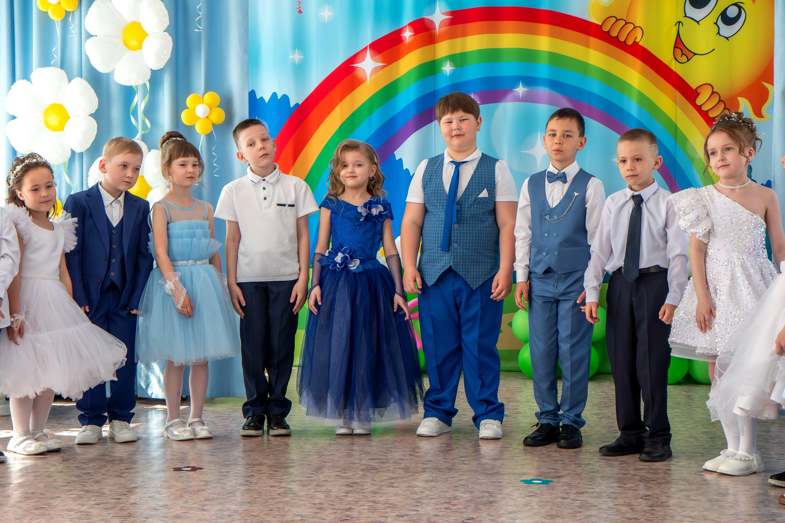 Выпускной вечер. Группа «Вишенка». Фотограф в Шелехове, лучшие выпускные альбомы в Шелехове