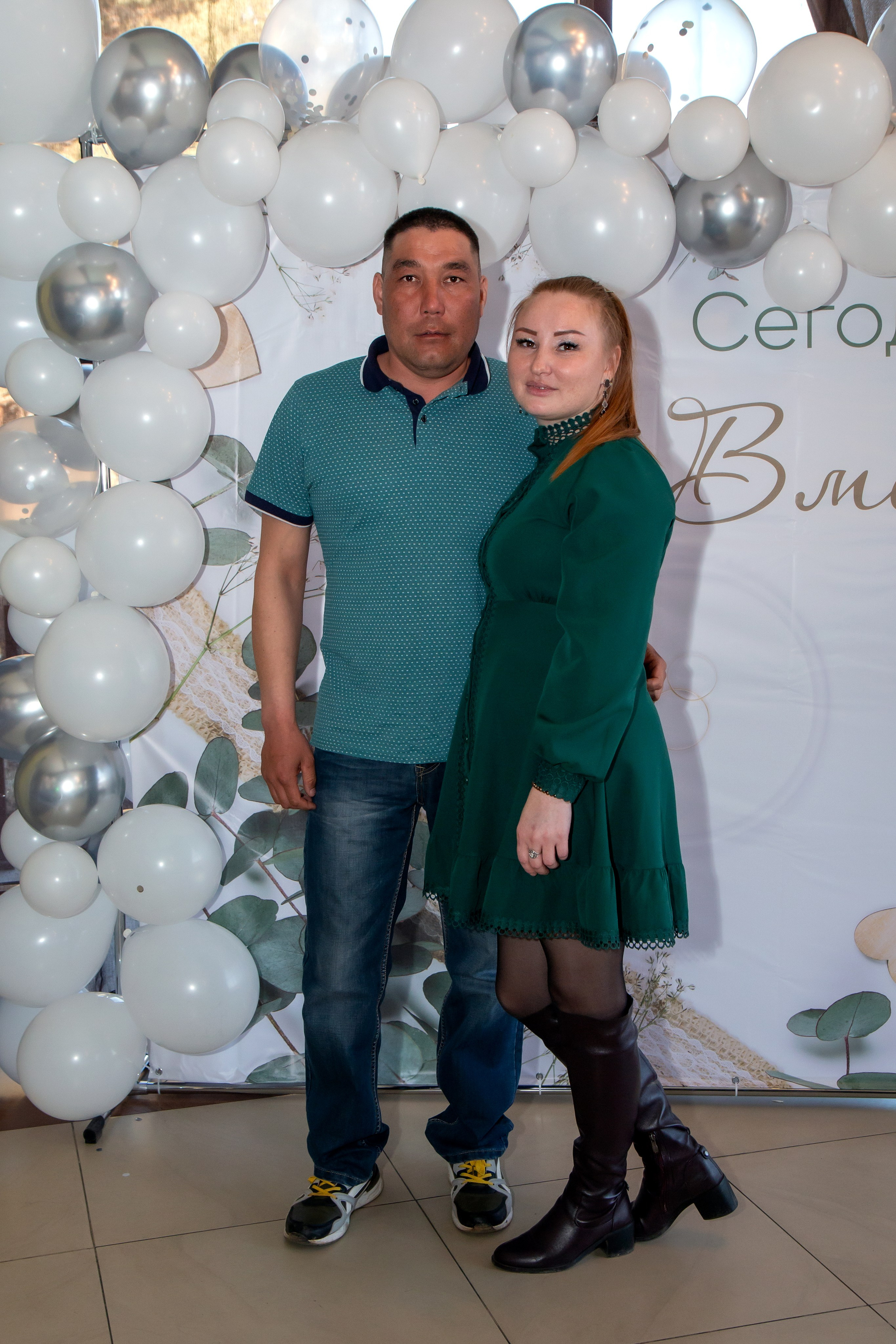 Данил и Елизавета. Банкет. Фотограф в Шелехове, лучшие выпускные альбомы в Шелехове