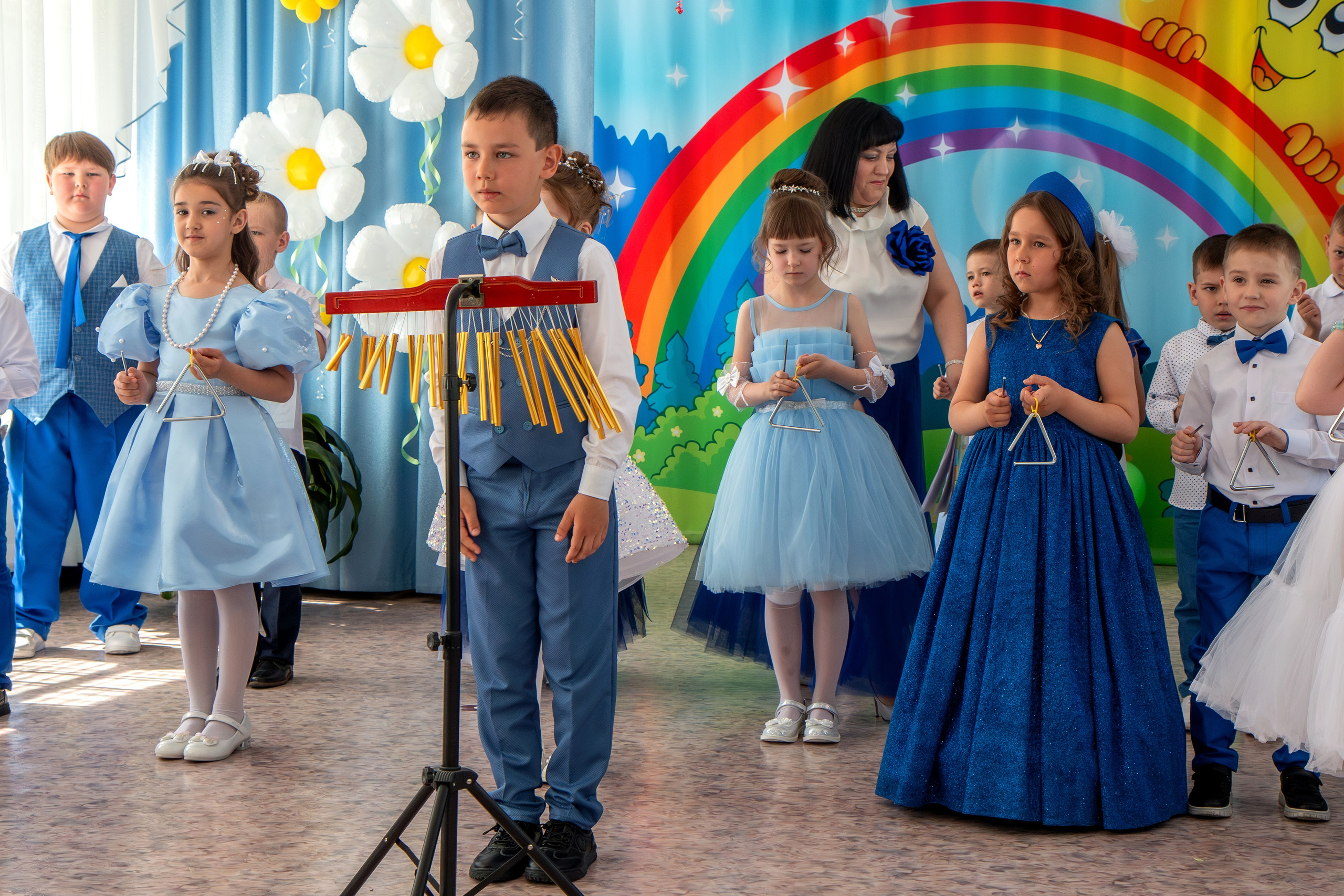 Выпускной вечер. Группа «Вишенка». Фотограф в Шелехове, лучшие выпускные альбомы в Шелехове