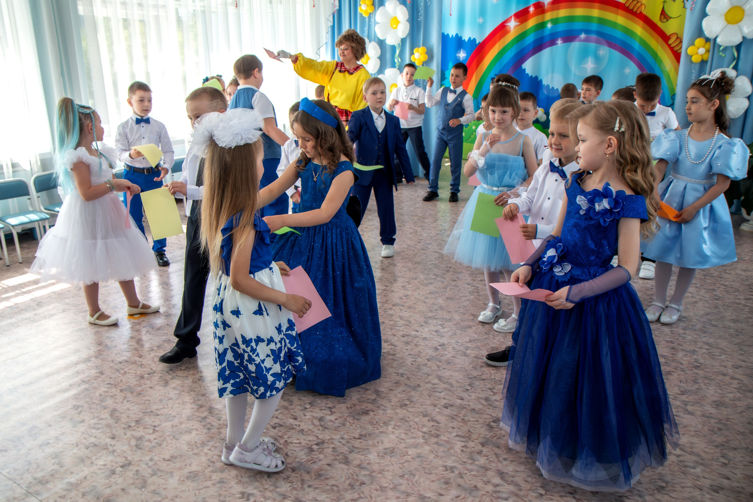 Выпускной вечер. Группа «Вишенка». Фотограф в Шелехове, лучшие выпускные альбомы в Шелехове