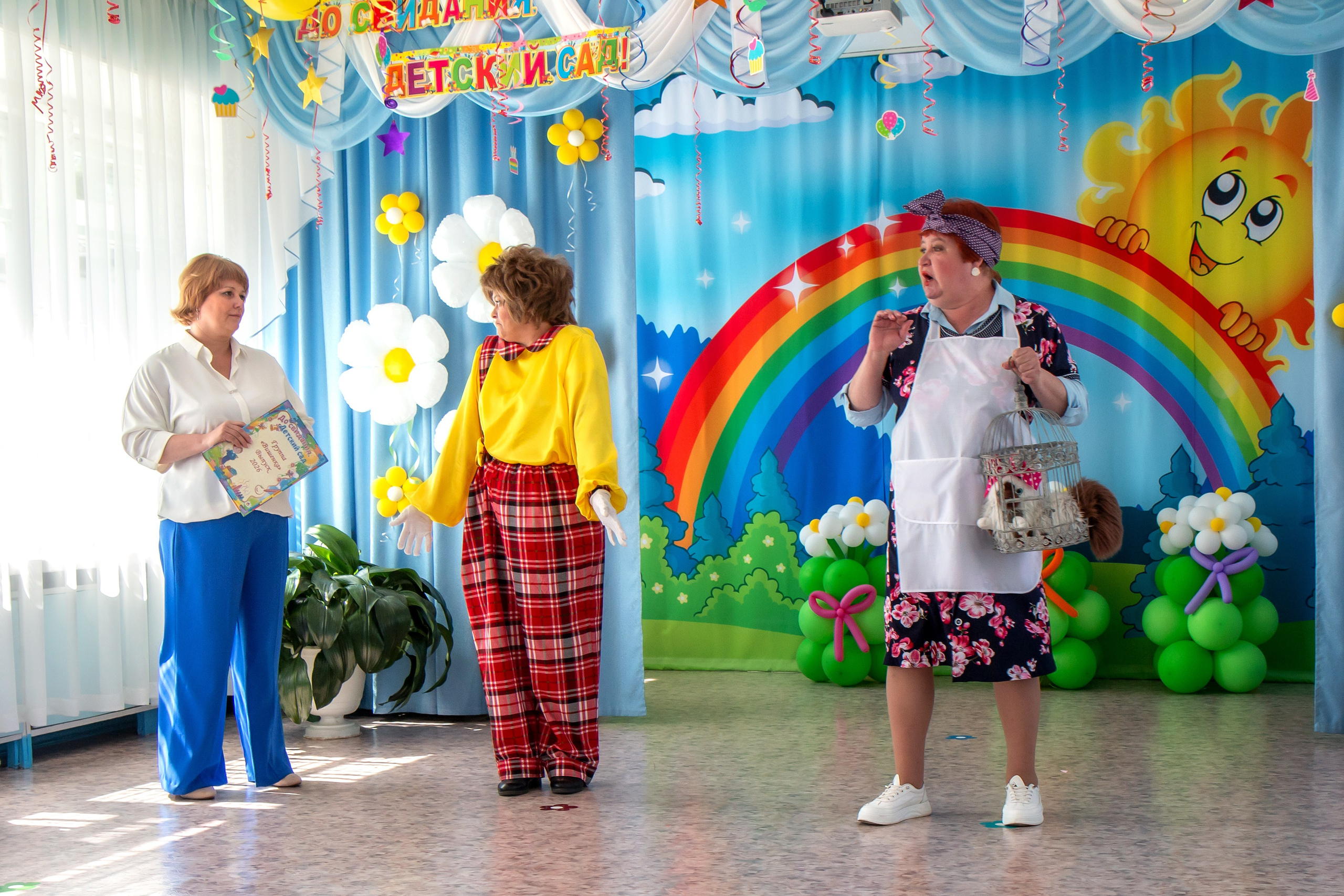 Выпускной вечер. Группа «Вишенка». Фотограф в Шелехове, лучшие выпускные альбомы в Шелехове