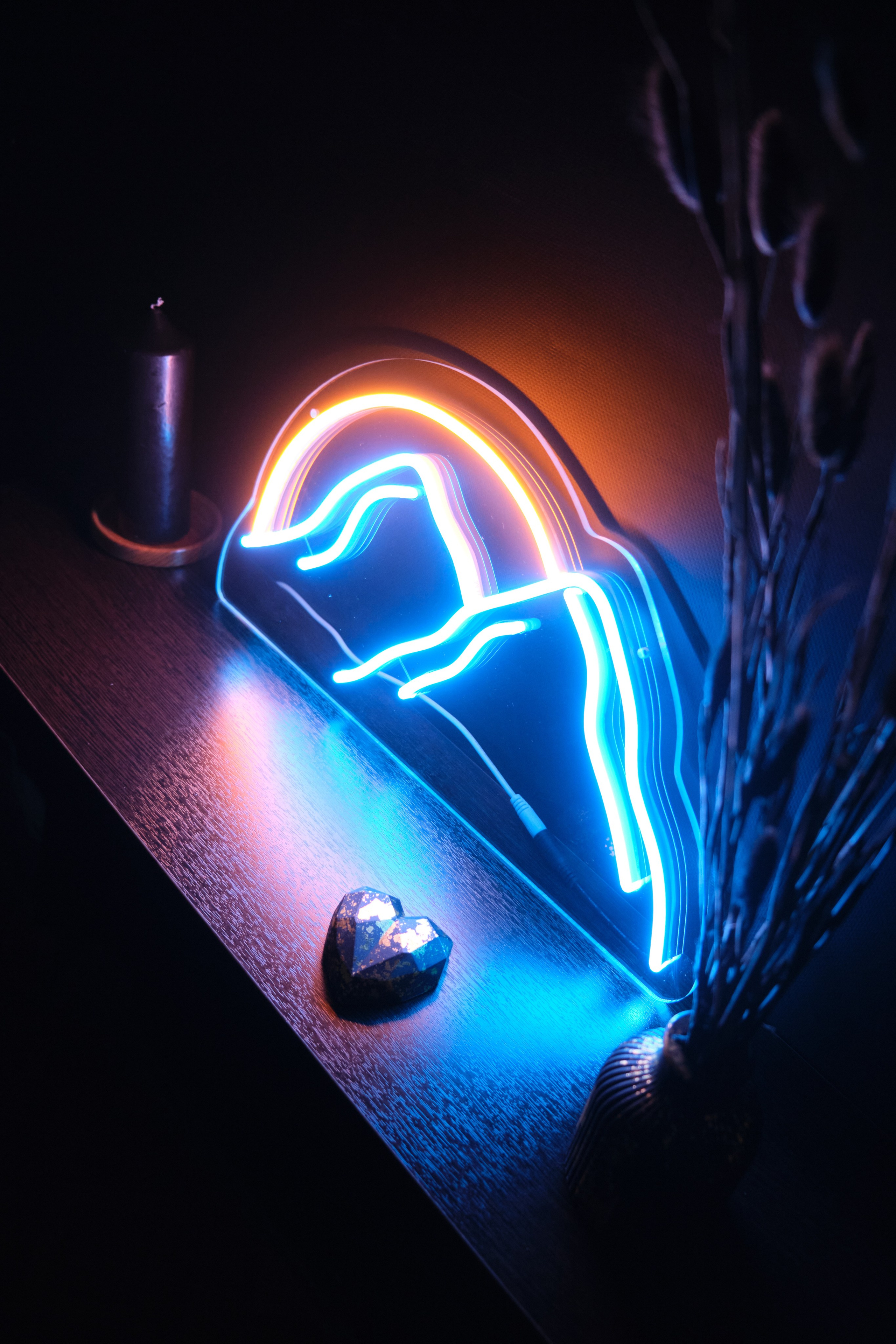 Предметка, неон. Репортажная фото и видеосъемка в Москве под ключ