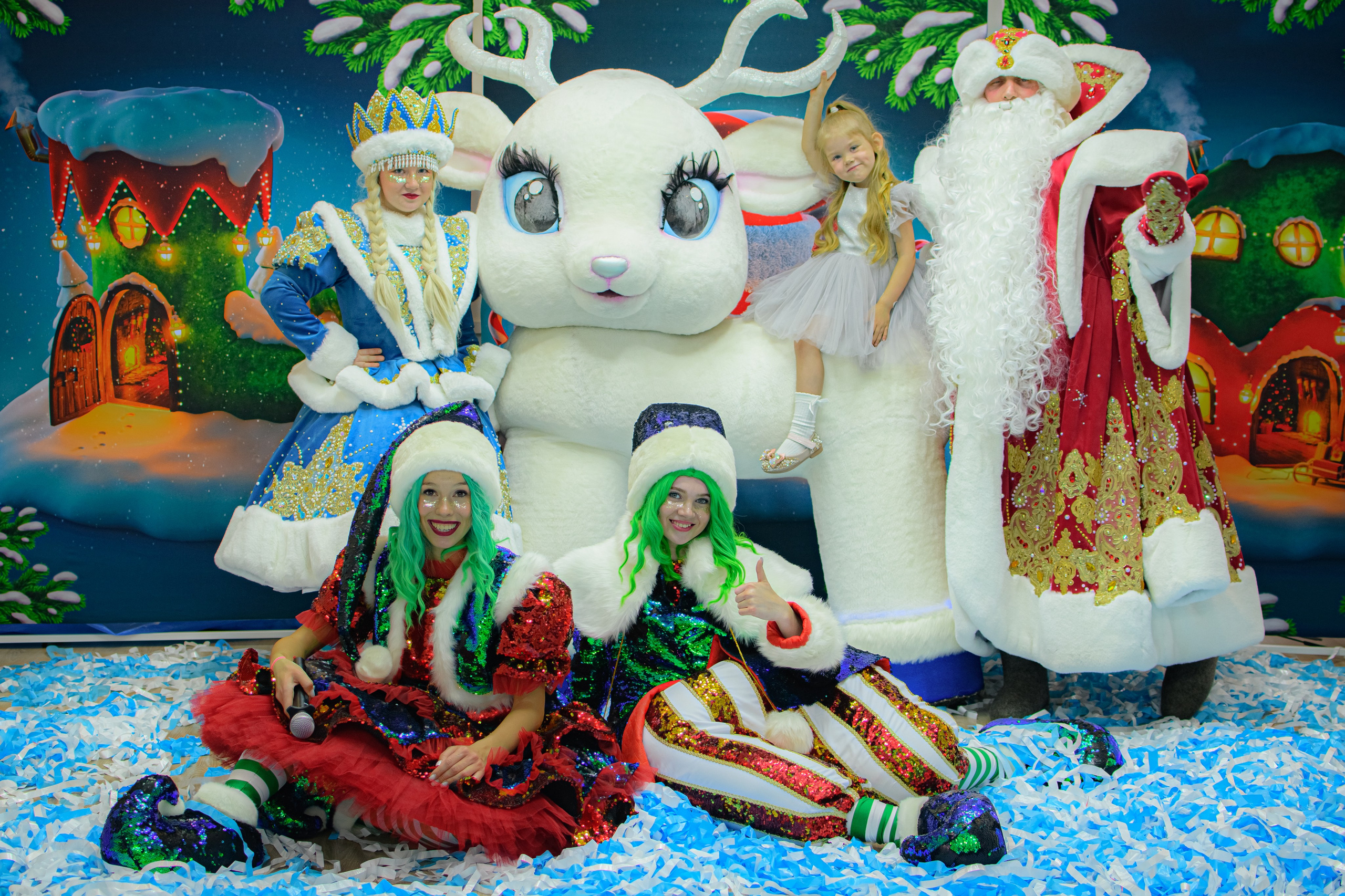 HAPPY NEW YEAR. Photokarish