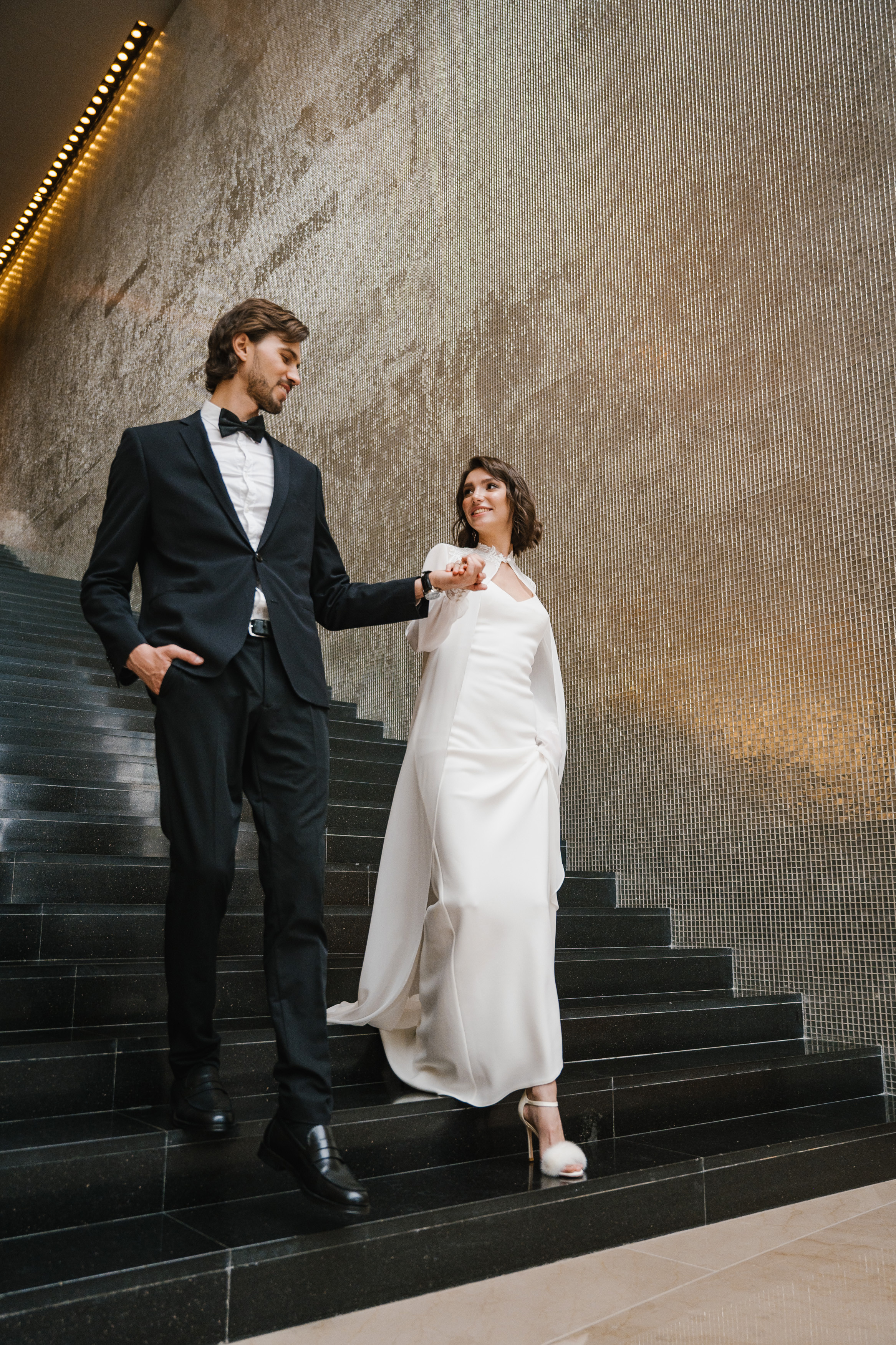 Игривое утро Лизы и Стаса в отеле. Свадебный и репортажный фотограф во Владимире Андрей Николаев