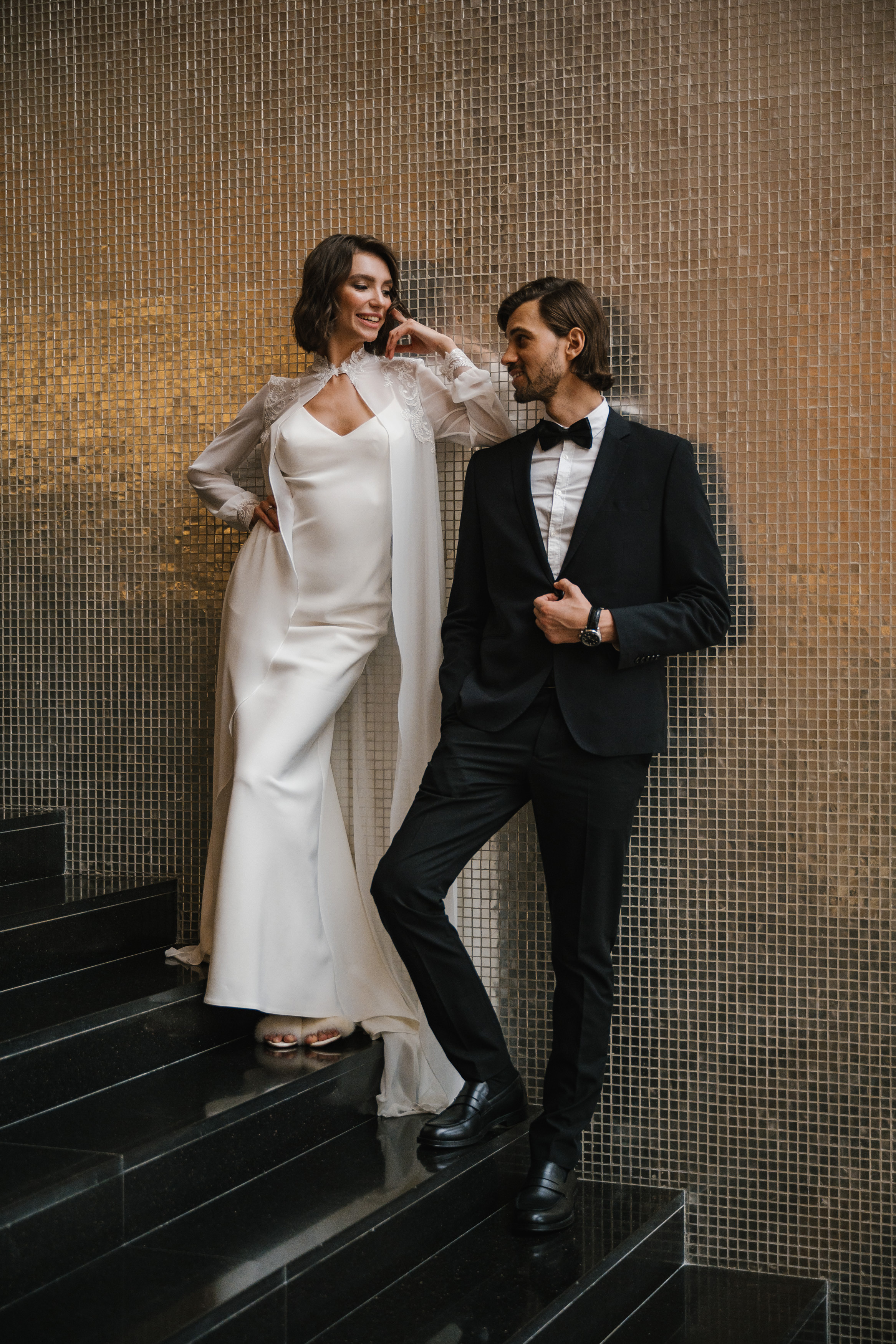 Игривое утро Лизы и Стаса в отеле. Свадебный и репортажный фотограф во Владимире Андрей Николаев