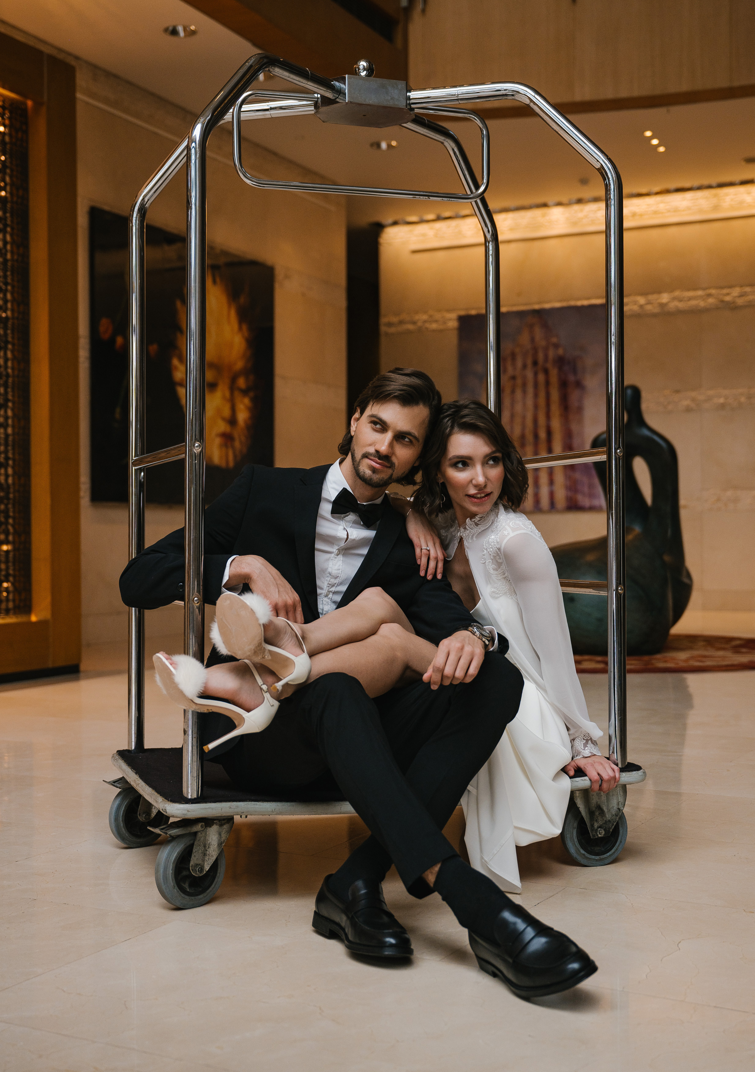 Игривое утро Лизы и Стаса в отеле. Свадебный и репортажный фотограф во Владимире Андрей Николаев