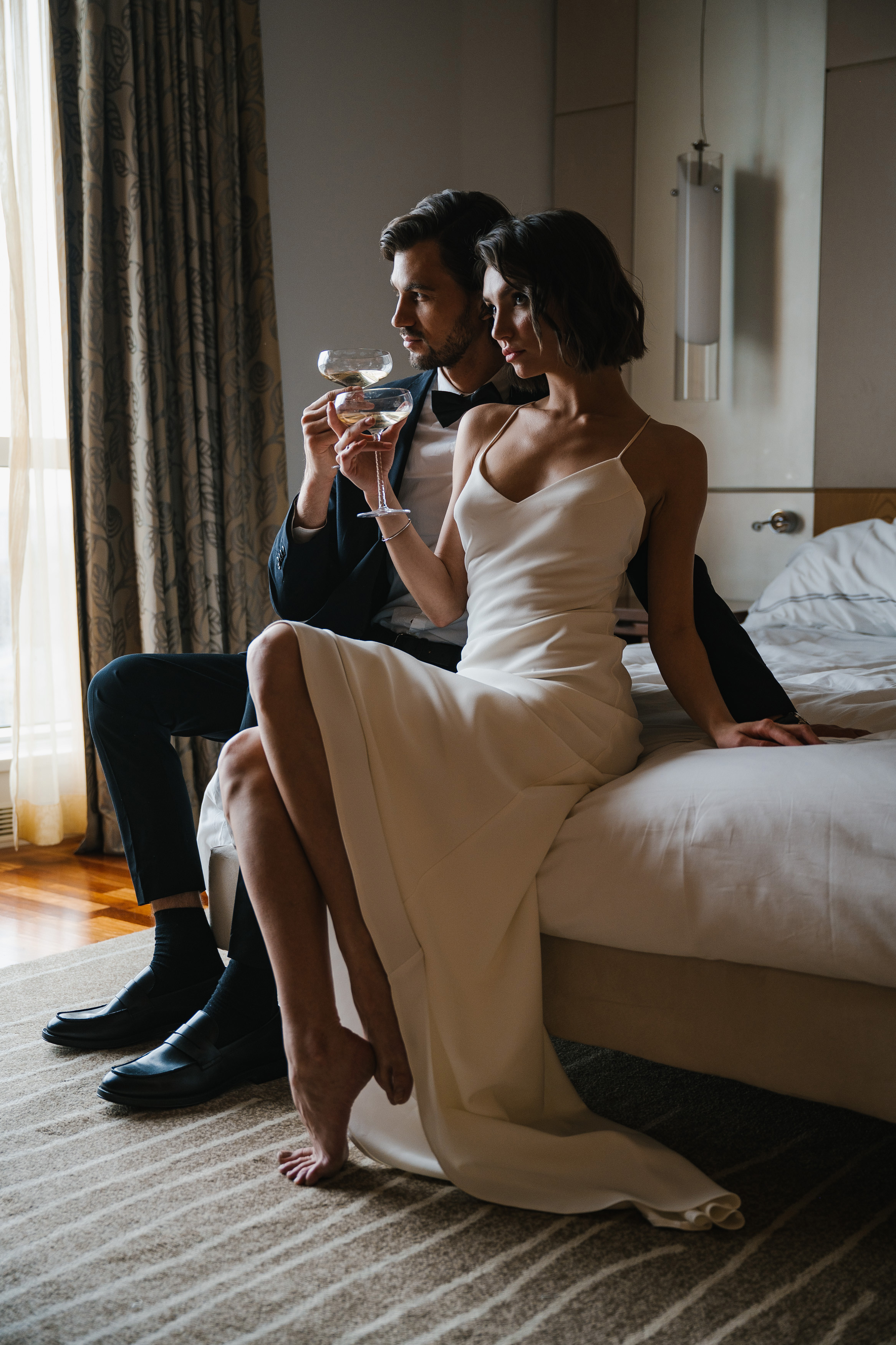 Игривое утро Лизы и Стаса в отеле. Свадебный и репортажный фотограф во Владимире Андрей Николаев