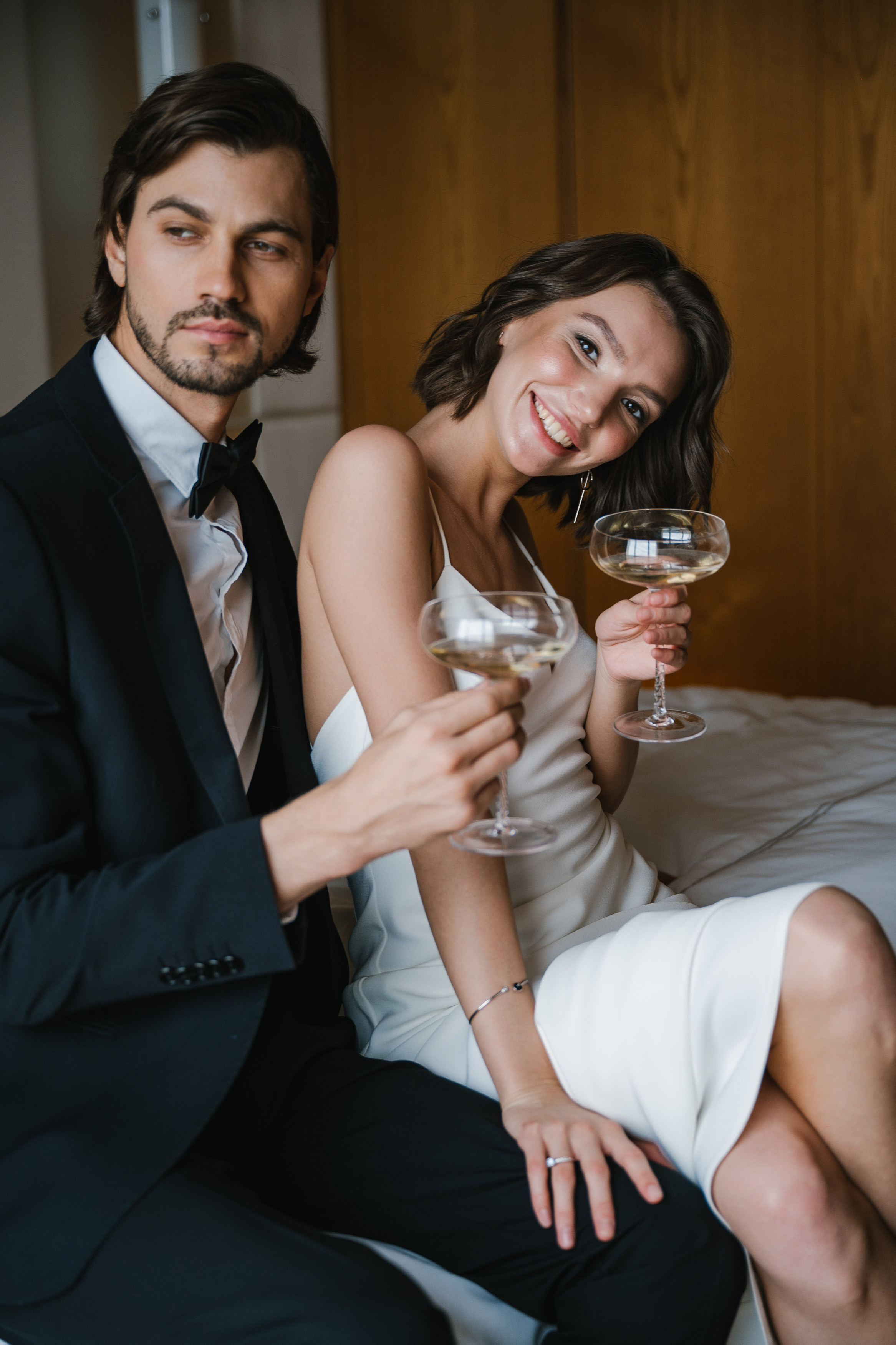 Игривое утро Лизы и Стаса в отеле. Свадебный и репортажный фотограф во Владимире Андрей Николаев