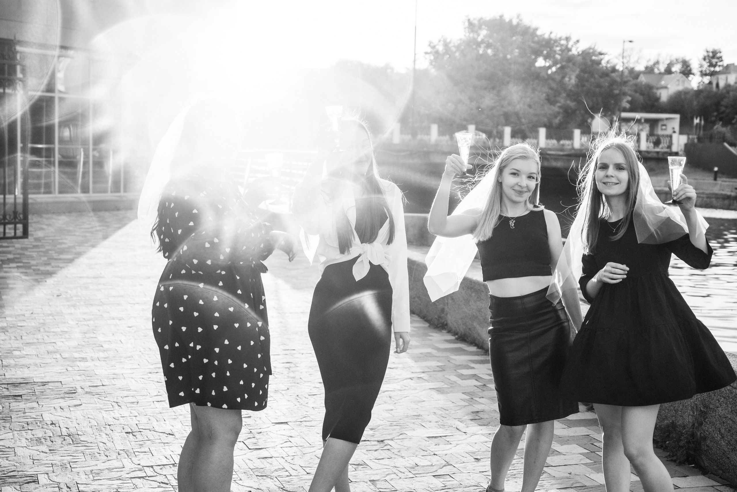 Девичник Юли на улице. Свадебный и портретный фотограф в Липецке Юлия Свит