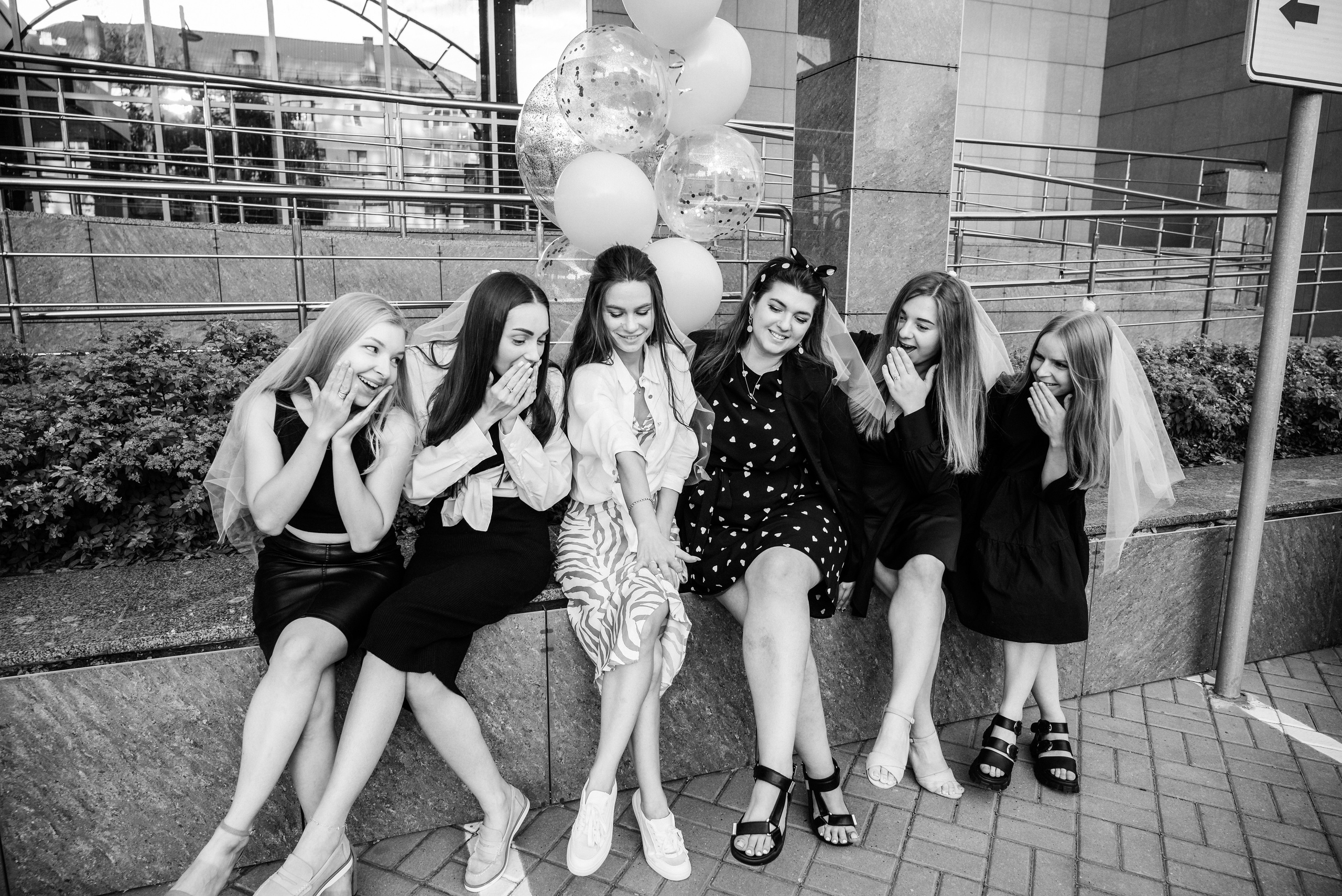 Девичник Юли на улице. Свадебный и портретный фотограф в Липецке Юлия Свит