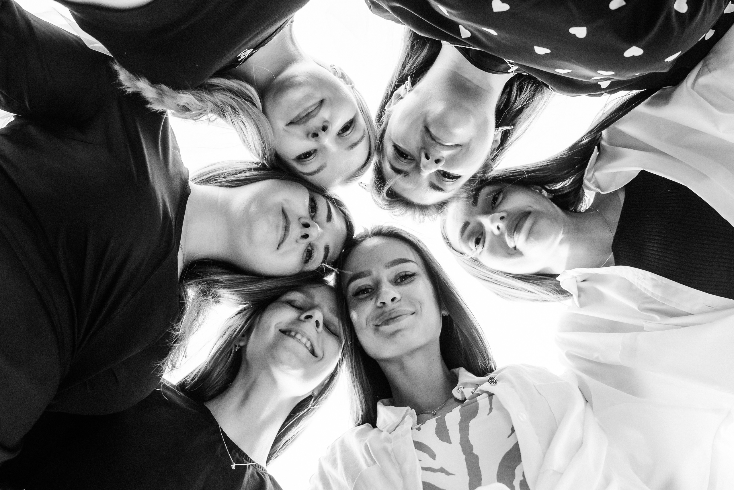 Девичник Юли на улице. Свадебный и портретный фотограф в Липецке Юлия Свит