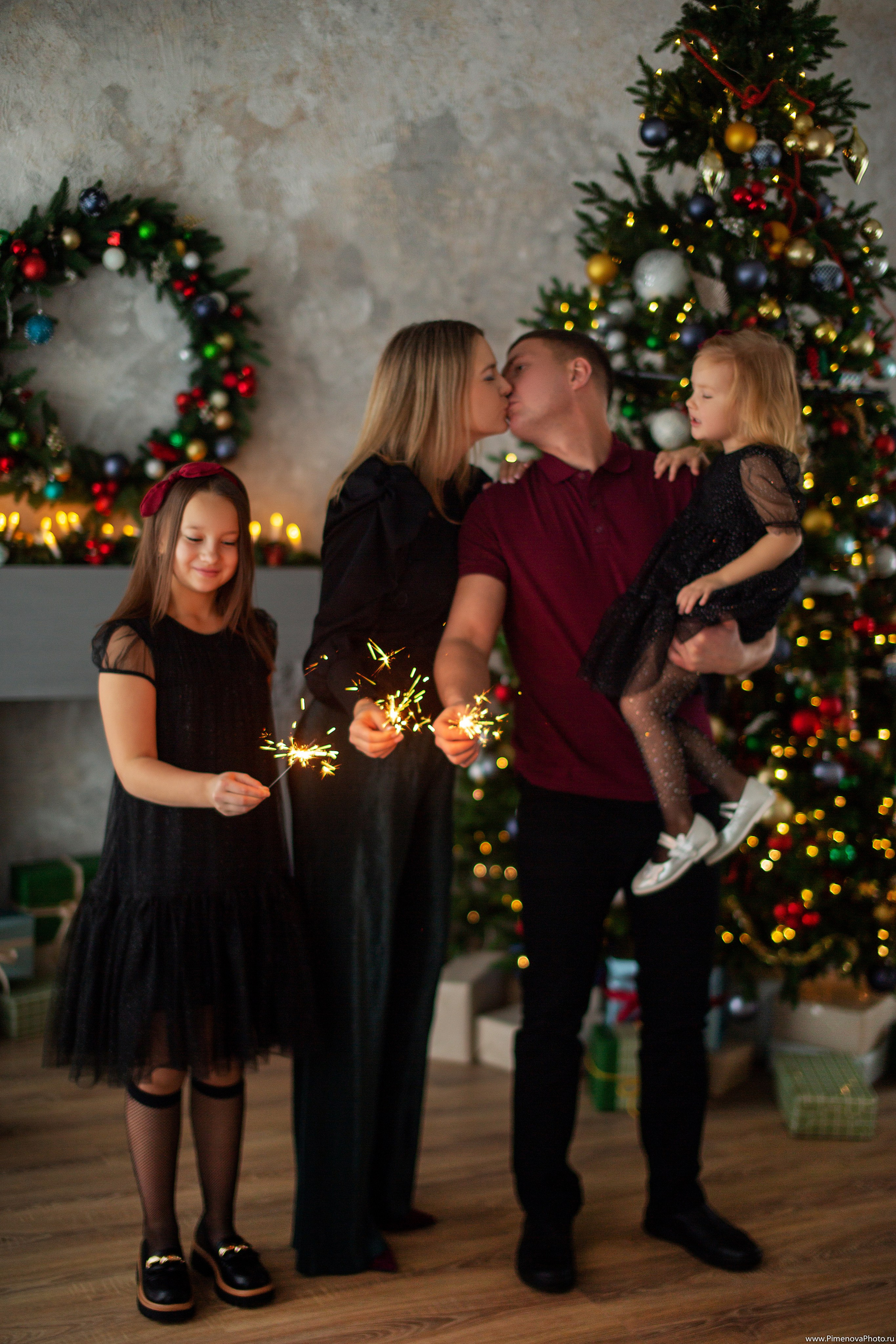 Новогодняя сказка Вари и Маруси, 2024. Семейный и детский фотограф в Петрозаводске