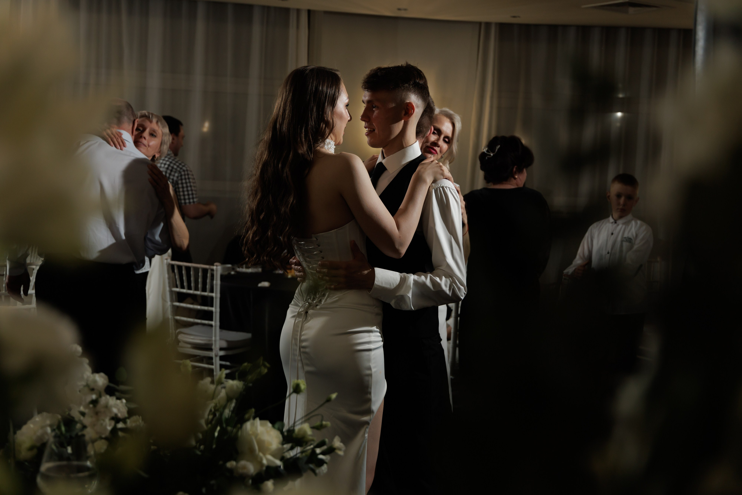 Dmitriy & Nelly. Фотограф свадебный, репортажный, индивидуальный, фото для маркетплейсов, брендов, автосалонов