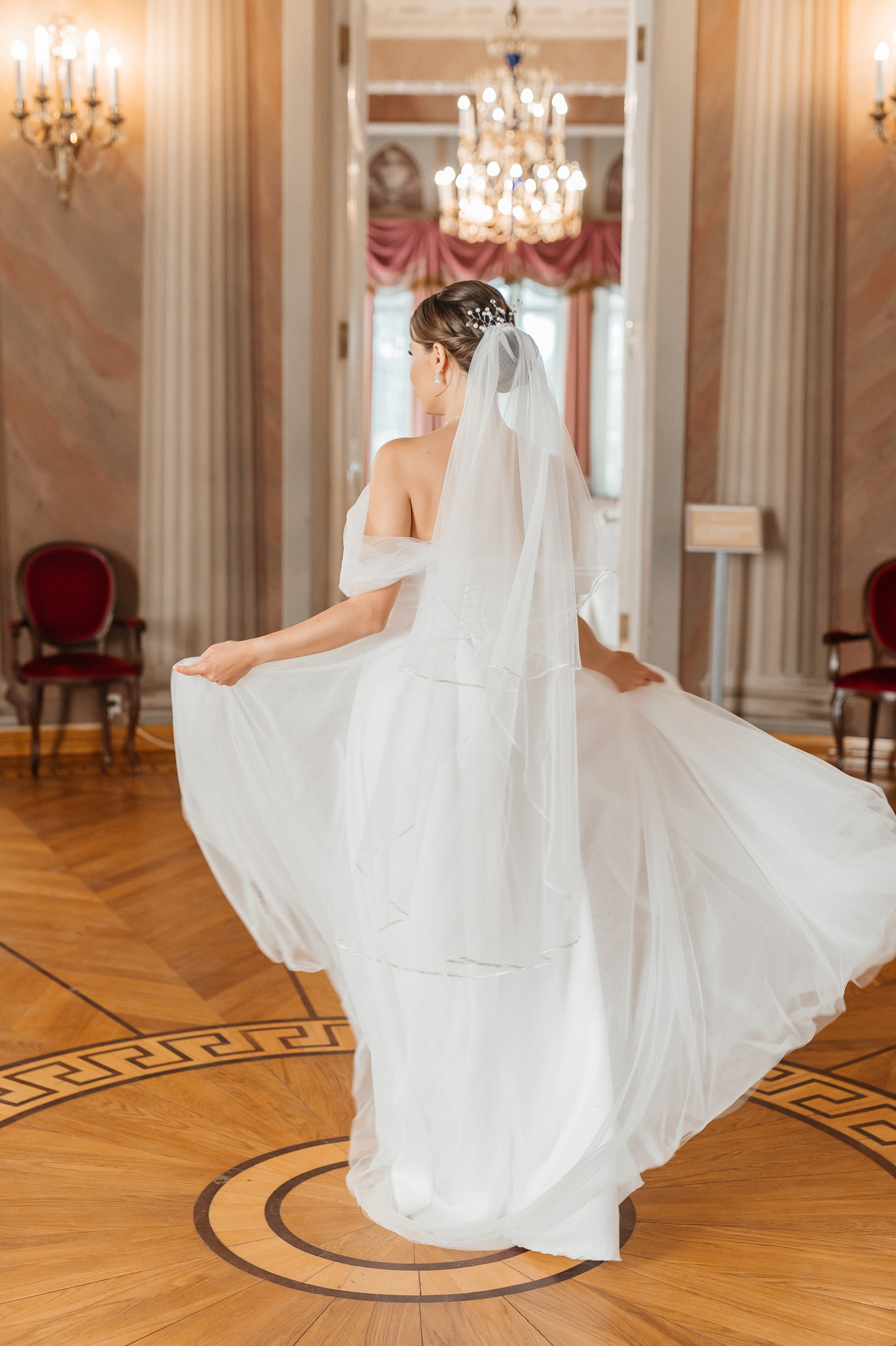 Свадебная фотосессия. Фотограф Арина Агапова. Подольск, Москва https://arinafoto.wfolio.pro/