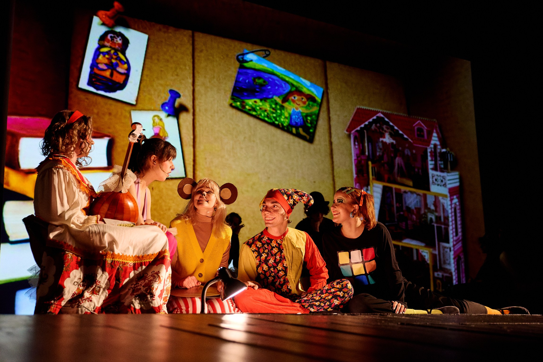 Спектакль «Про игрушки»