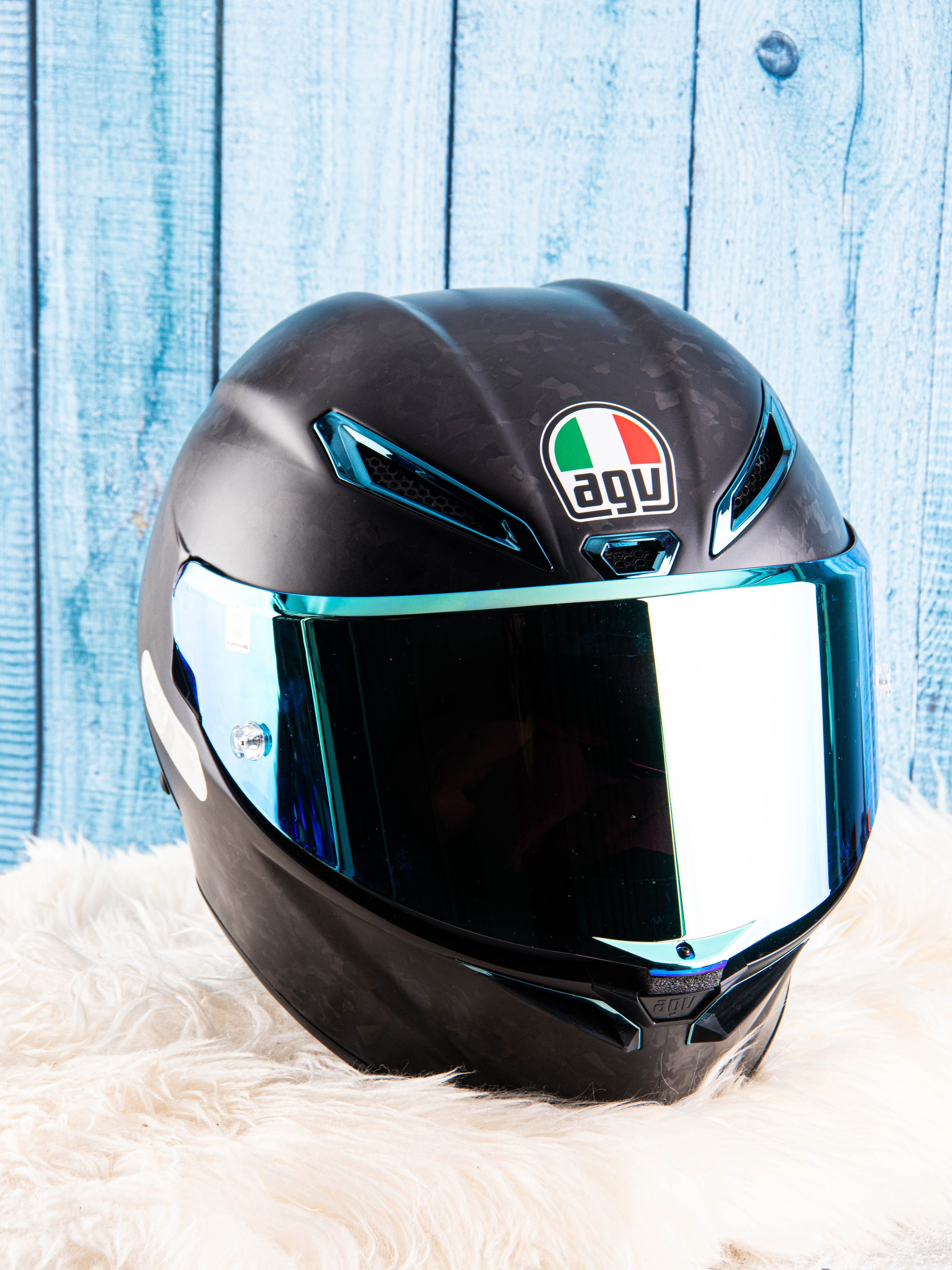 Мотоциклетный шлем. «Матрица»