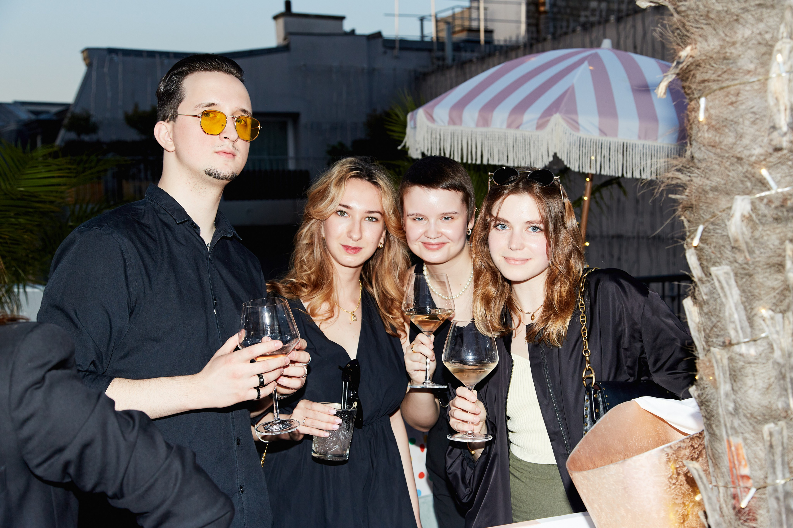 FEVER FRIENDS PARIS PARTY. Photographer Daria Ilkevich