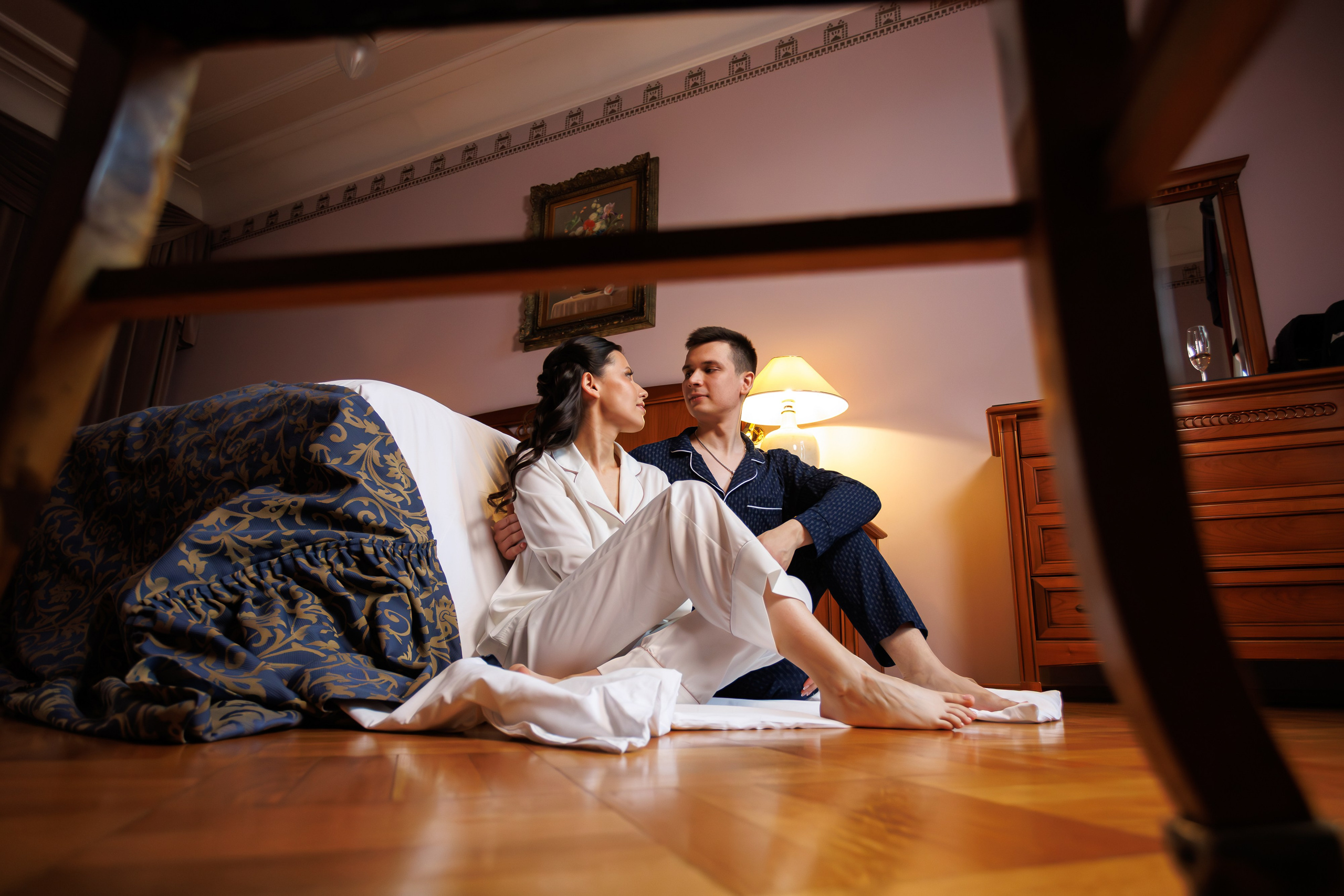 Свадебная фотосессия и сборы в гостинице Националь. Свадебный фотограф Москва и МО Сергей Киржаев