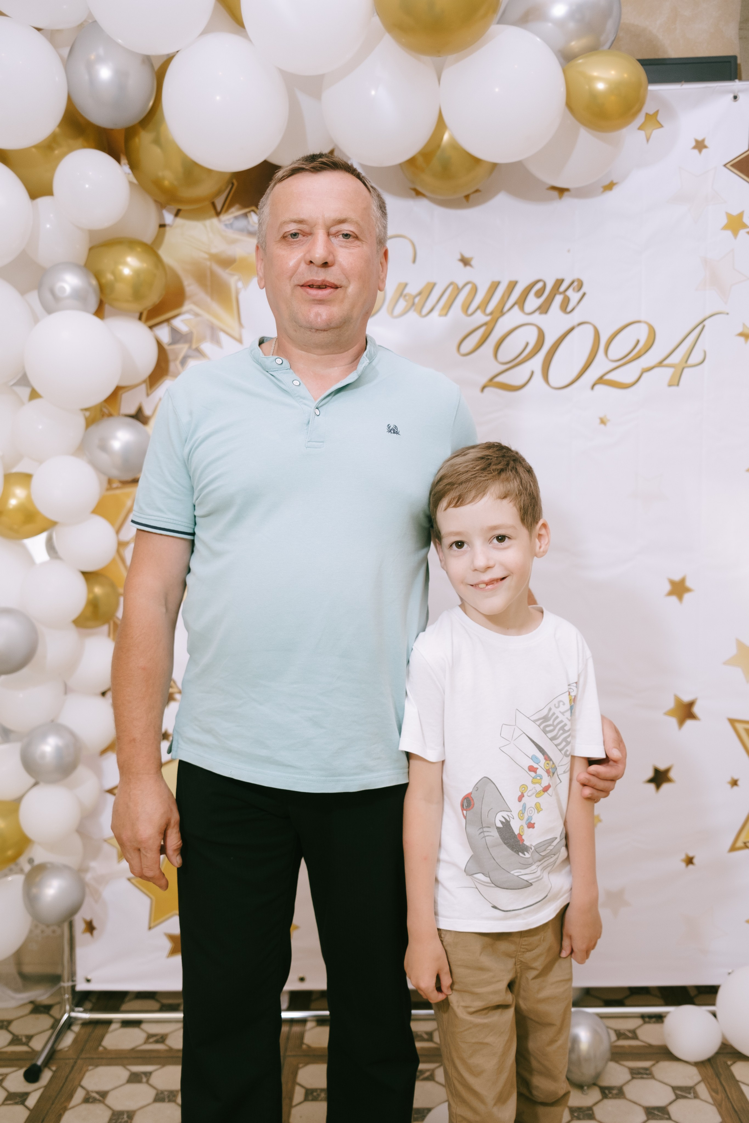 Выпускной школа 33. Свадебный и репортажной фотограф Денис Ожигин в Краснодаре и Краснодарском крае