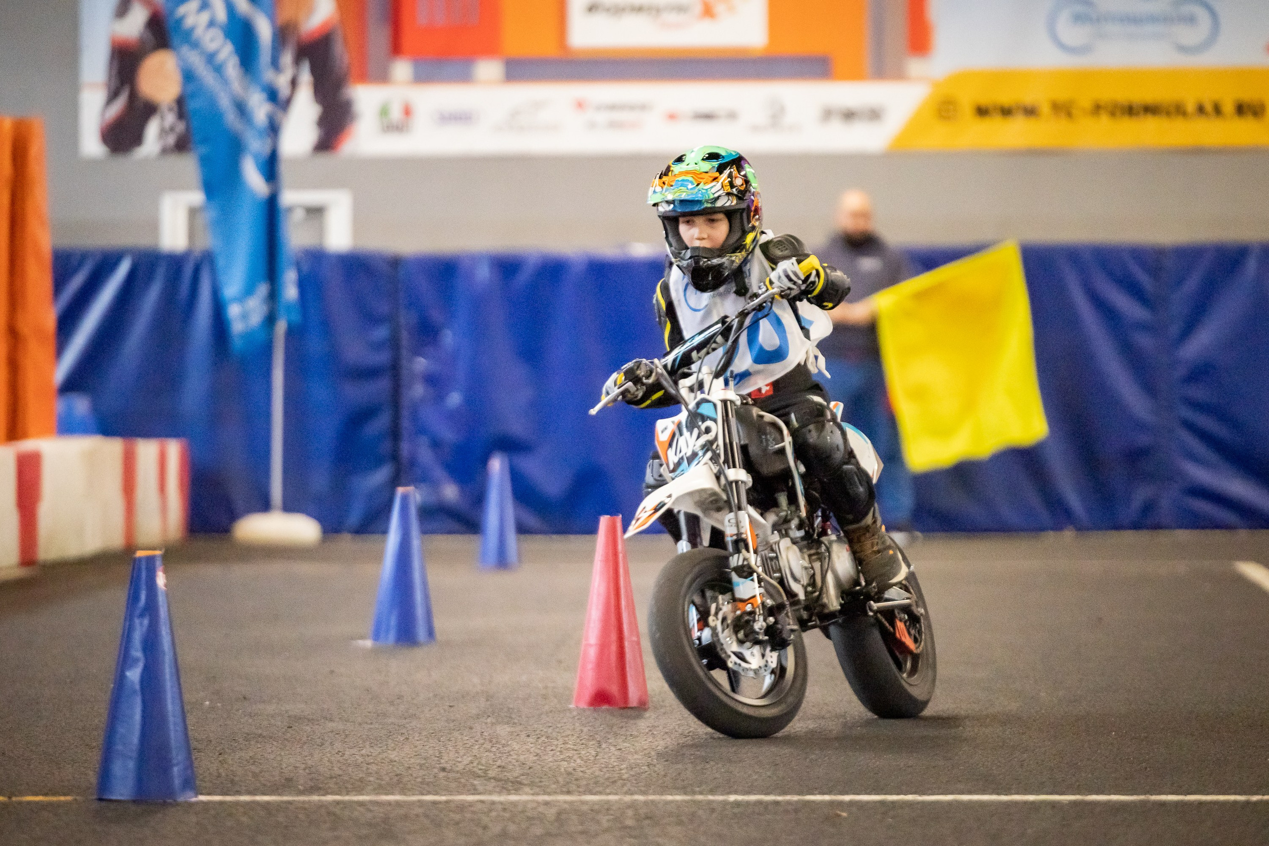 Соревнования в Мотошколе «Мосгортранс». Фотограф Владимир Охрименко