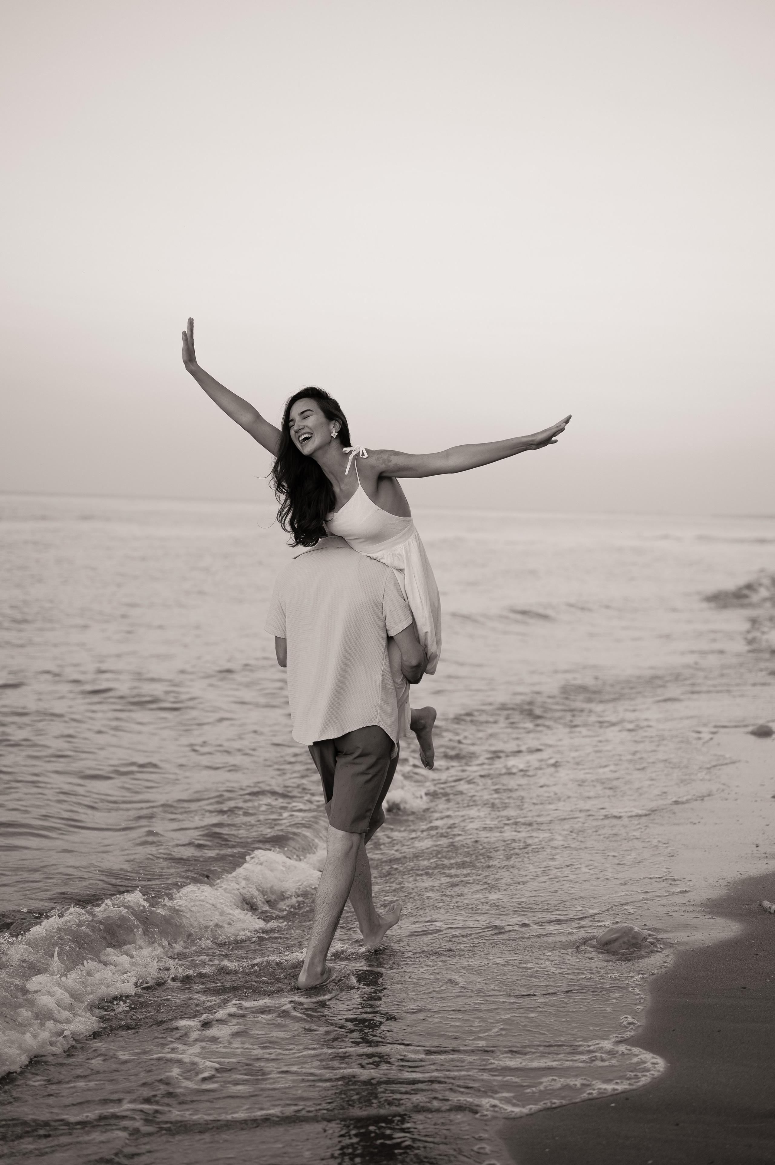 Предсвадебная съёмка на море🌊. Свадебный и семейный фотограф в Краснодаре Алина Мельник