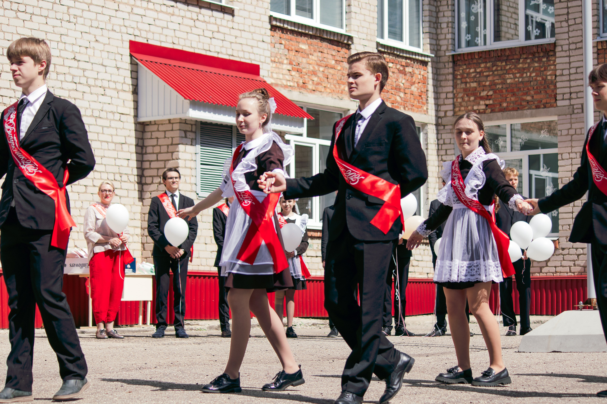 3 школа. Фотограф и видеограф в Бугульме Аня Трутнева