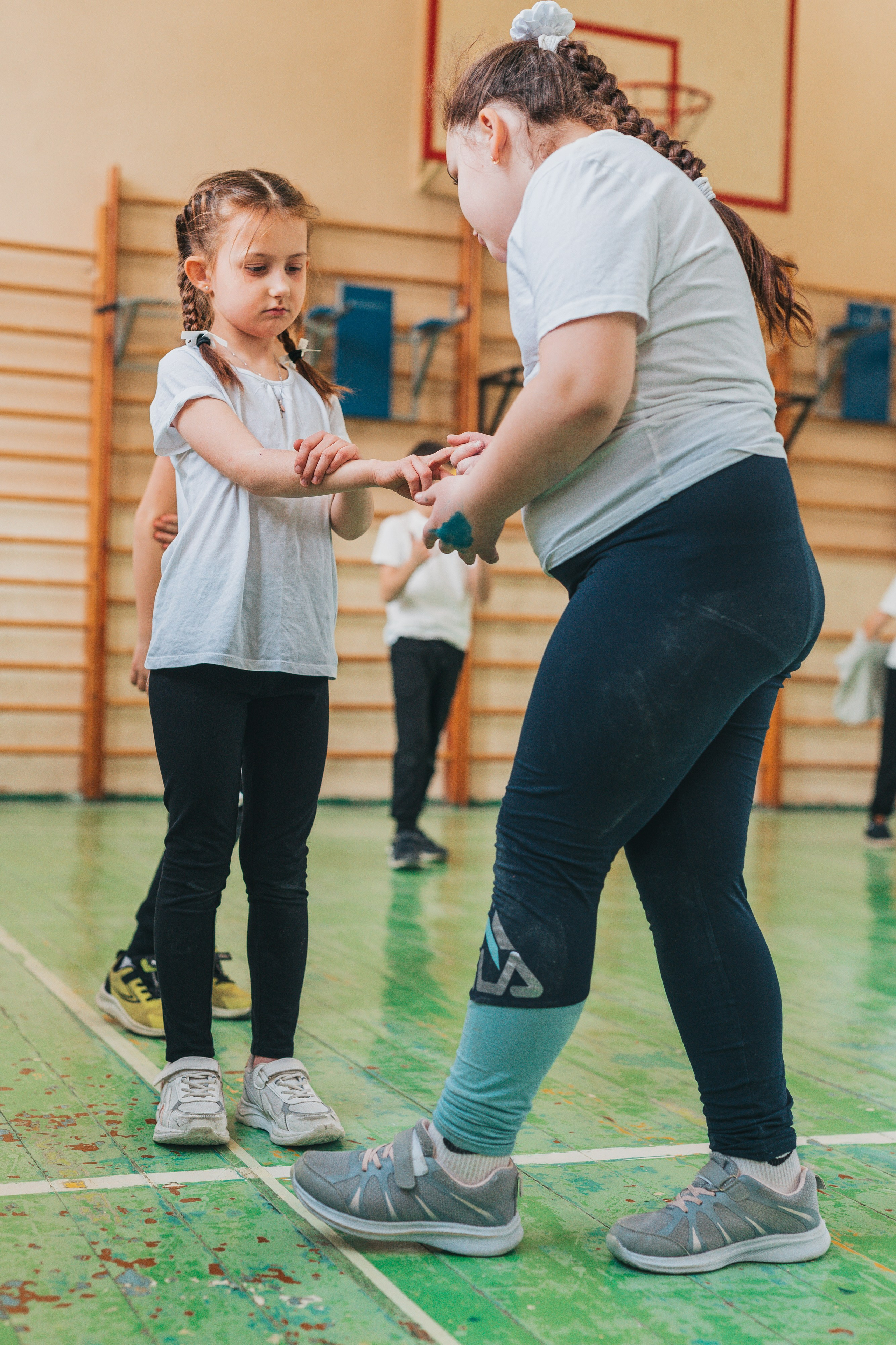 2 класс. Школьные альбомы и альбомы для детского сада. Юлия Осипова. Москва