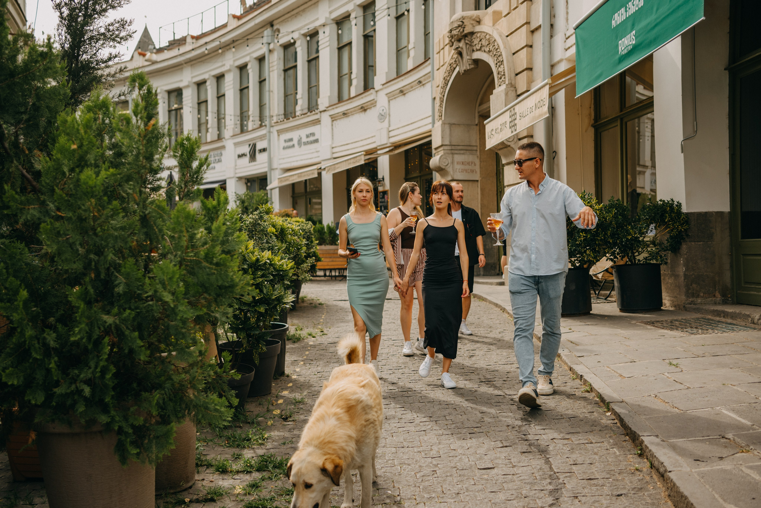 Свадебная фотопрогулка по городу Тбилиси. Портретный и свадебный фотограф в Тбилиси • xeniqo