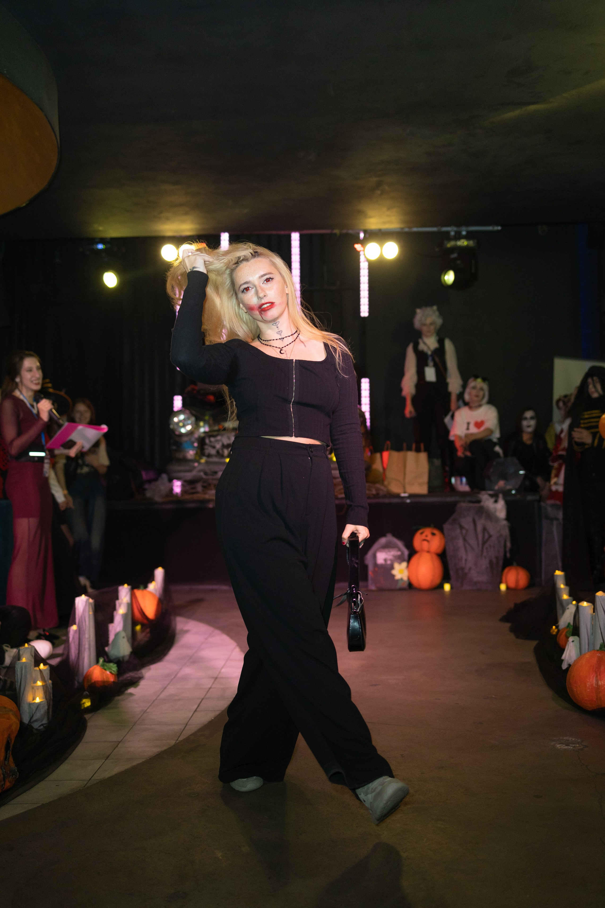 ГИКROLL: ночь Дракулы. Олег Катакинов| Репортажный фотограф в городе у моря (Владивосток)