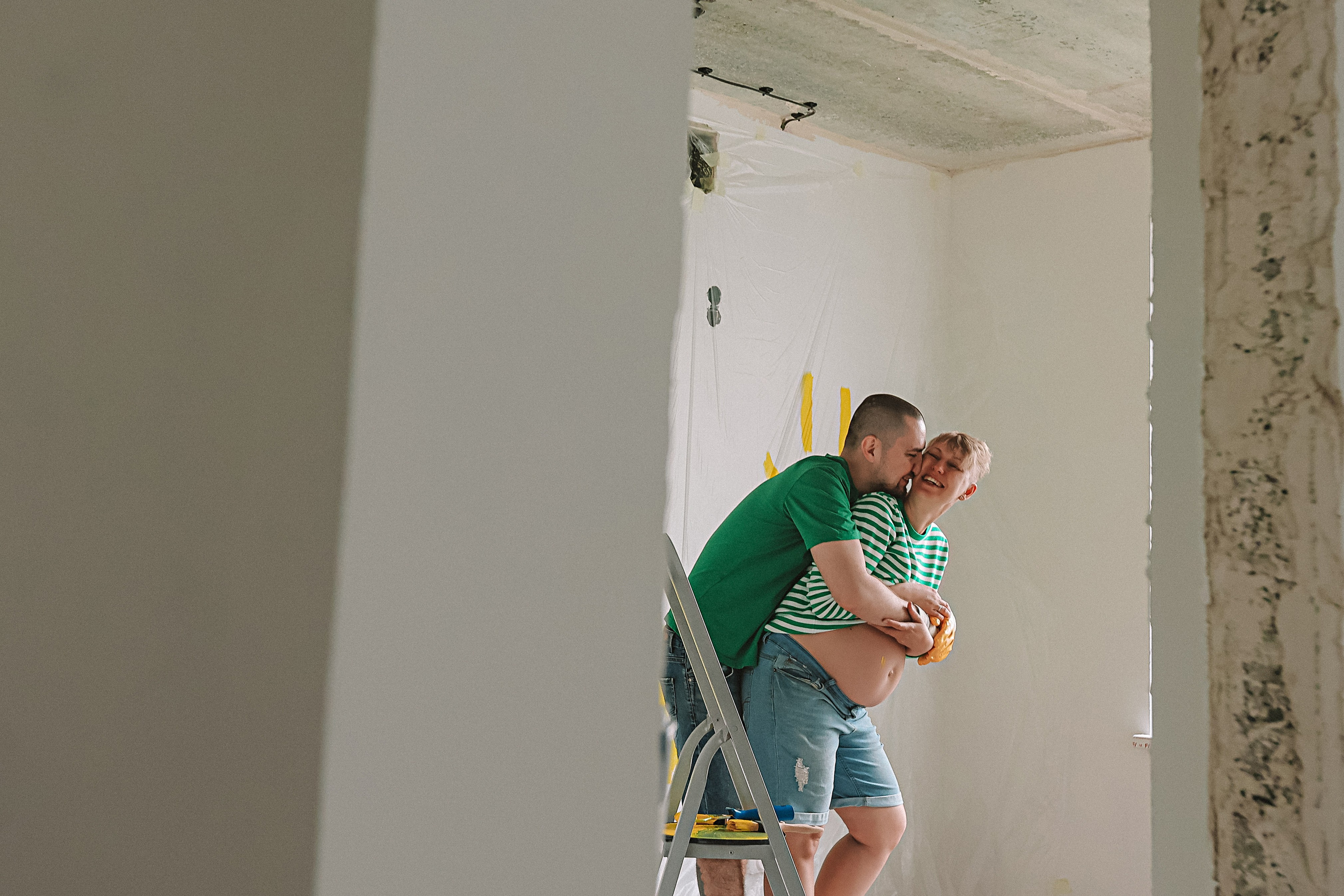 Ремонт. Семейный фотограф Тюмень, фотограф на роды Салмина Мария