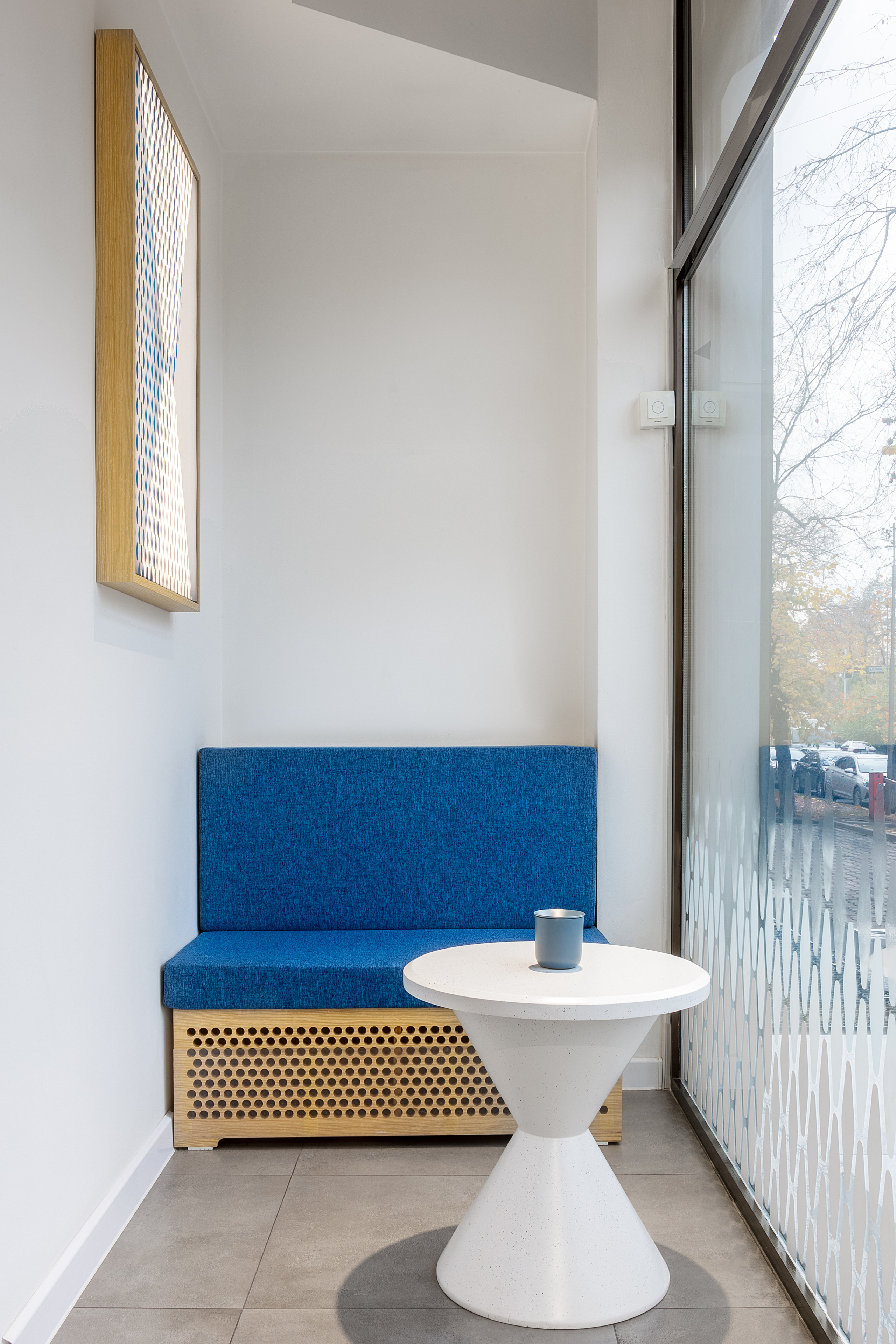 IQOS Boutique. Roman Yakunin — interior photographer in Almaty, Kazakhstan