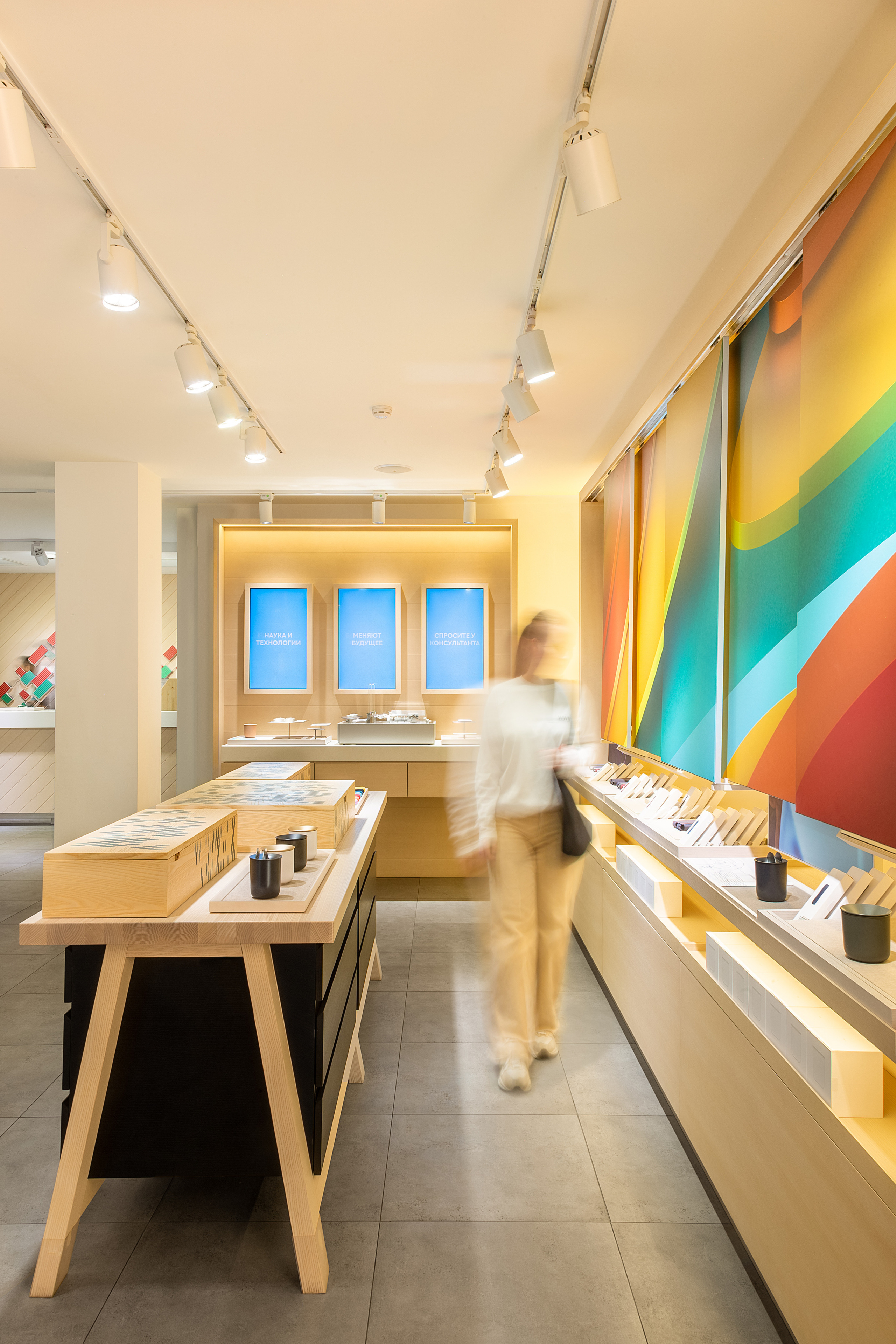 IQOS Boutique. Roman Yakunin — interior photographer in Almaty, Kazakhstan