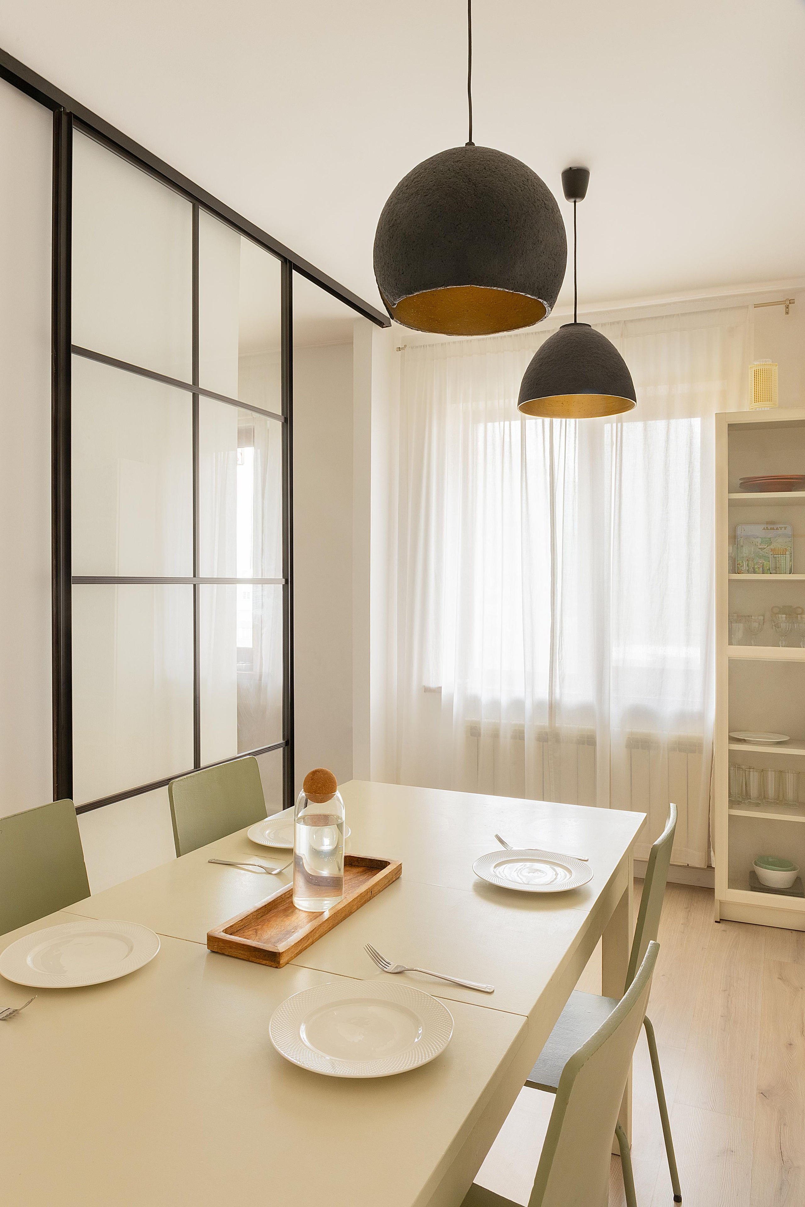 Интерьерная фотосъёмка, квартира декоратора Анель Ерденовой. Roman Yakunin — interior photographer in Almaty, Kazakhstan