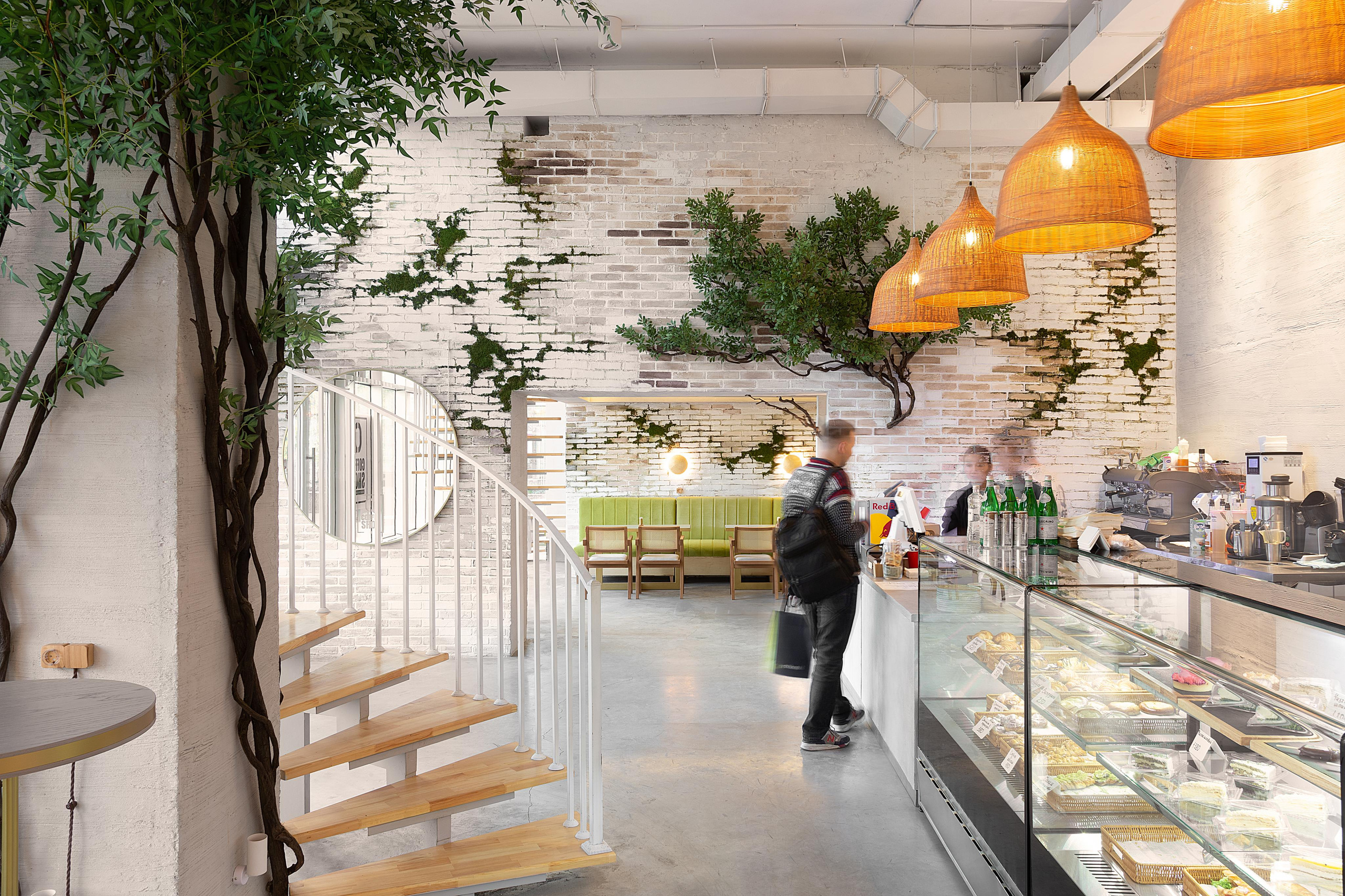 Decor Artu — Q Coffee Shop Premium. Roman Yakunin — interior photographer in Almaty, Kazakhstan