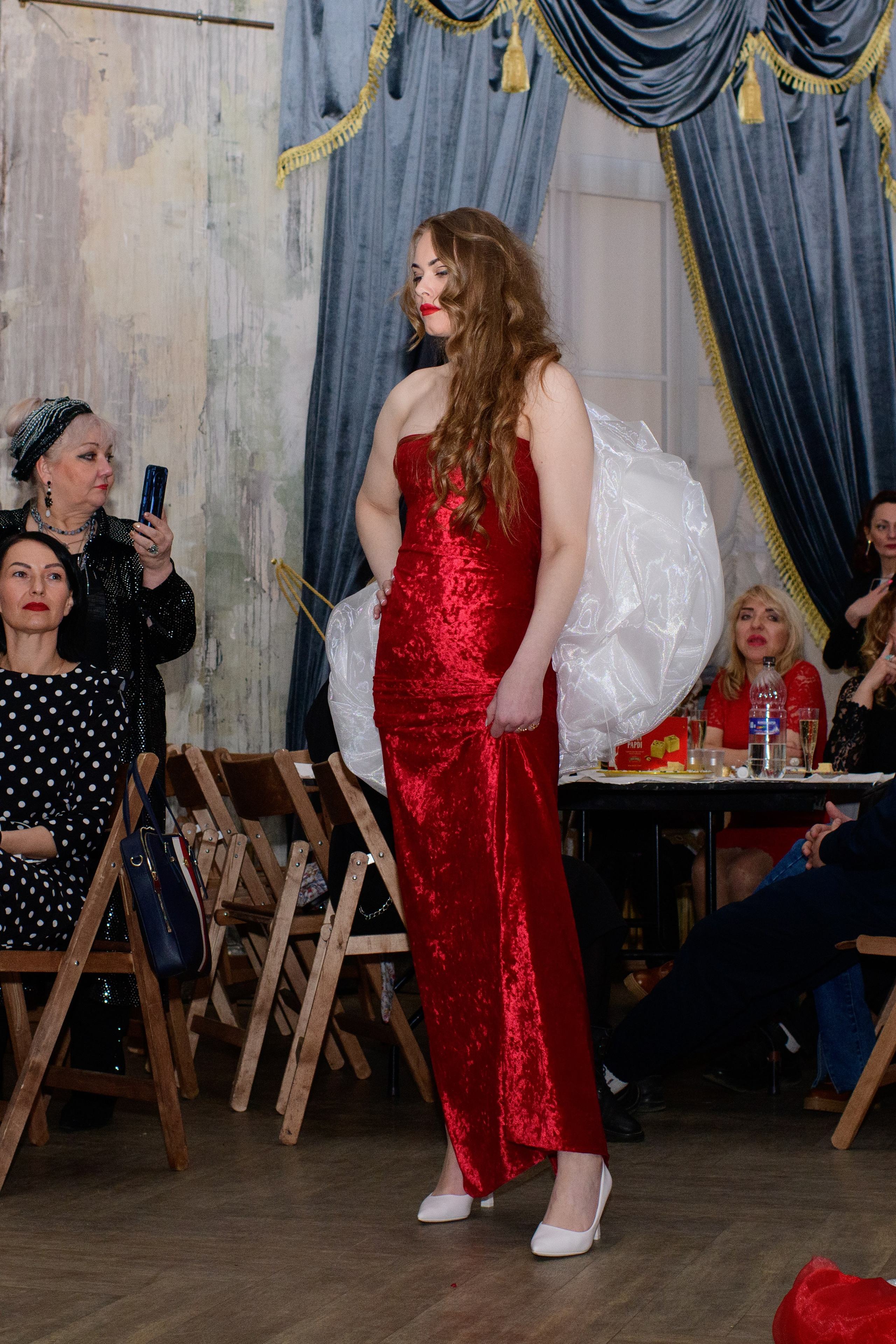 Репортаж модного показа «Люди брендов». Организация и проведение фотосъемок в Санкт-Петербурге. Фотограф Смирягин Илья