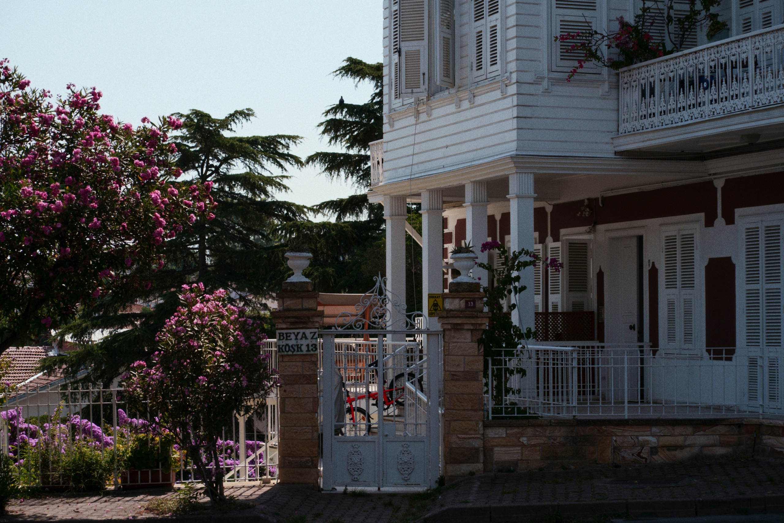 Büyükada х Heybeliada, Istanbul / Türkey SS25. Фотограф Юрин Евгений