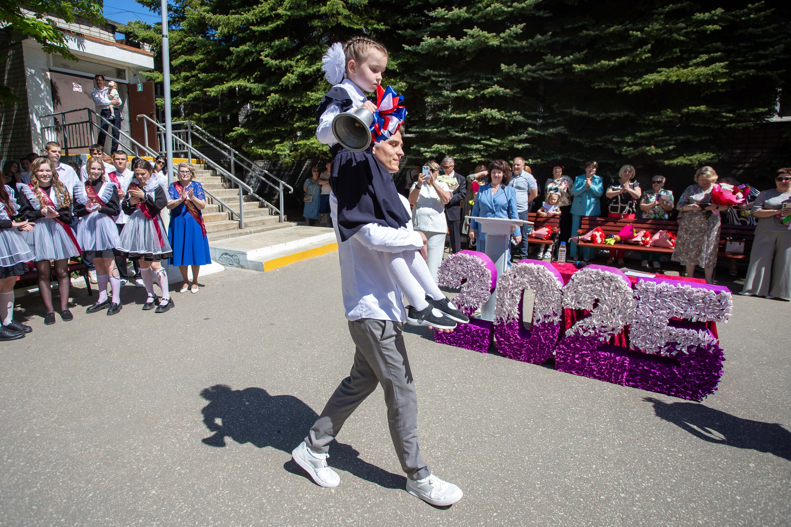 Последний звонок. Выпускные альбомы и фильмы