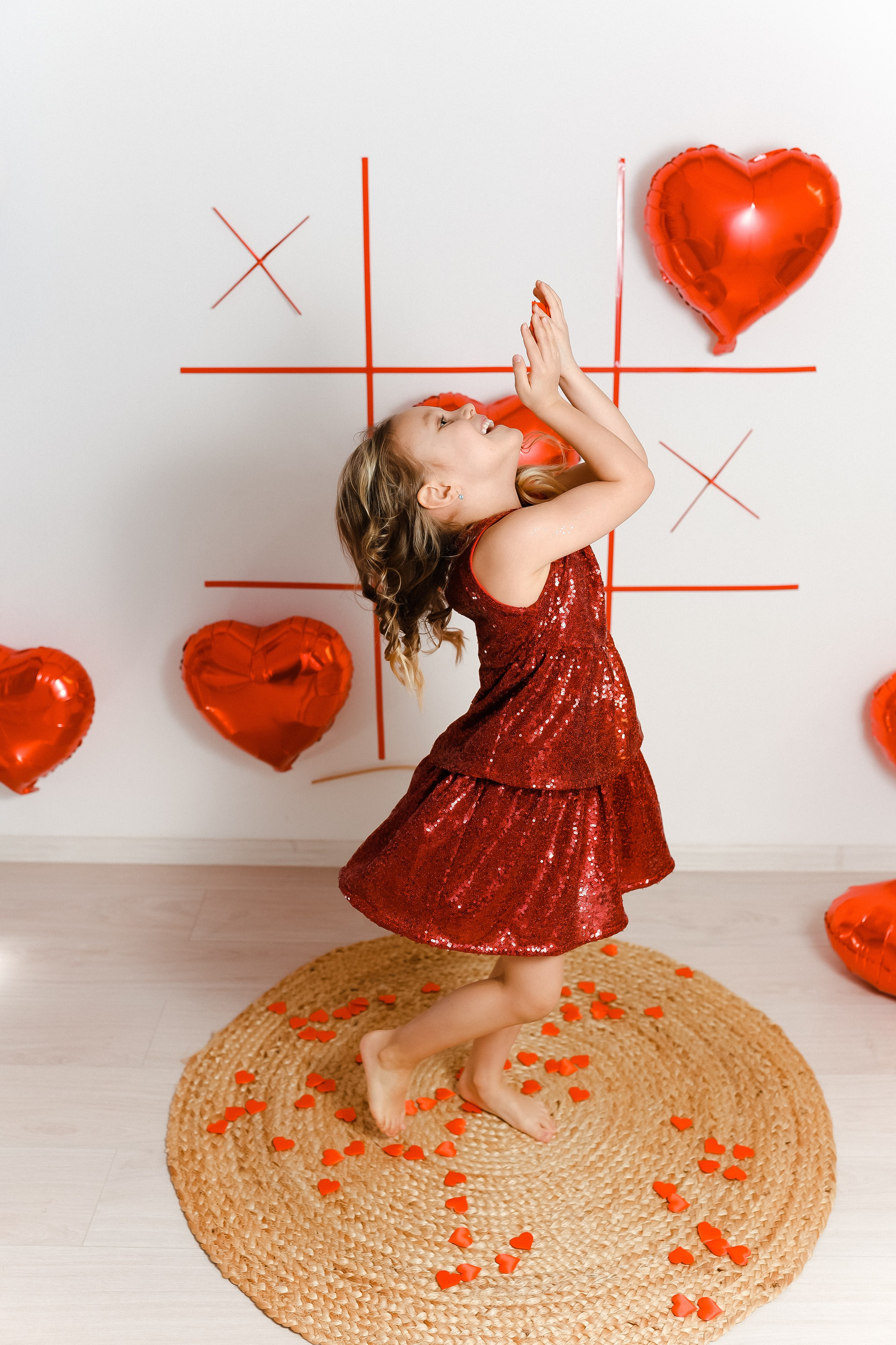 Сердечки. Фотограф новорожденных и детский фотограф в Екатеринбурге Ксени